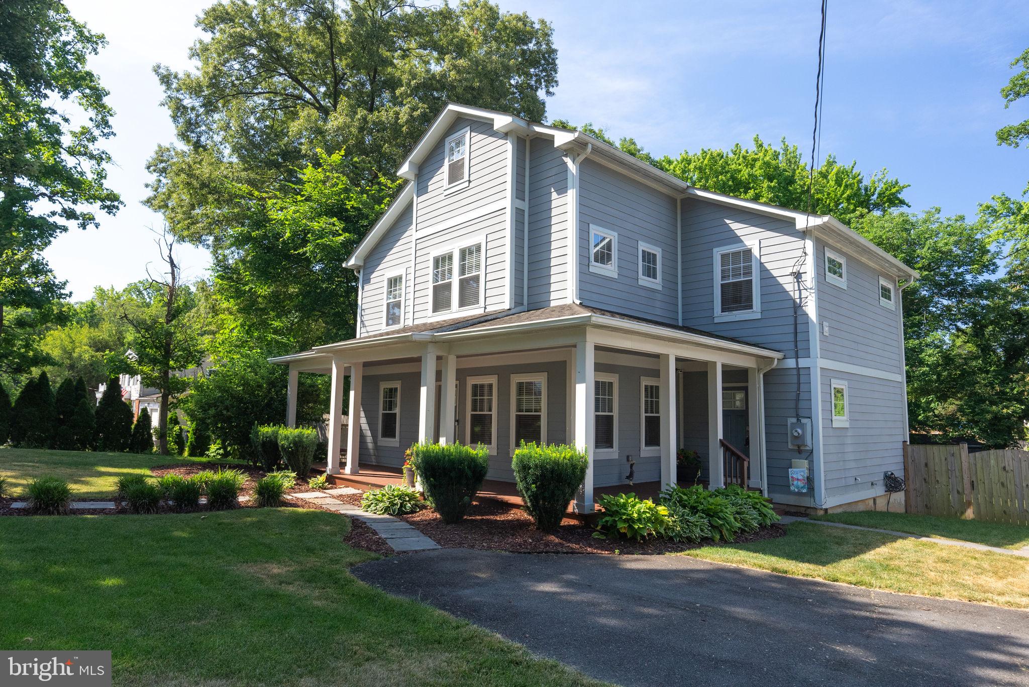 BRADDOCK ACRES - Residential