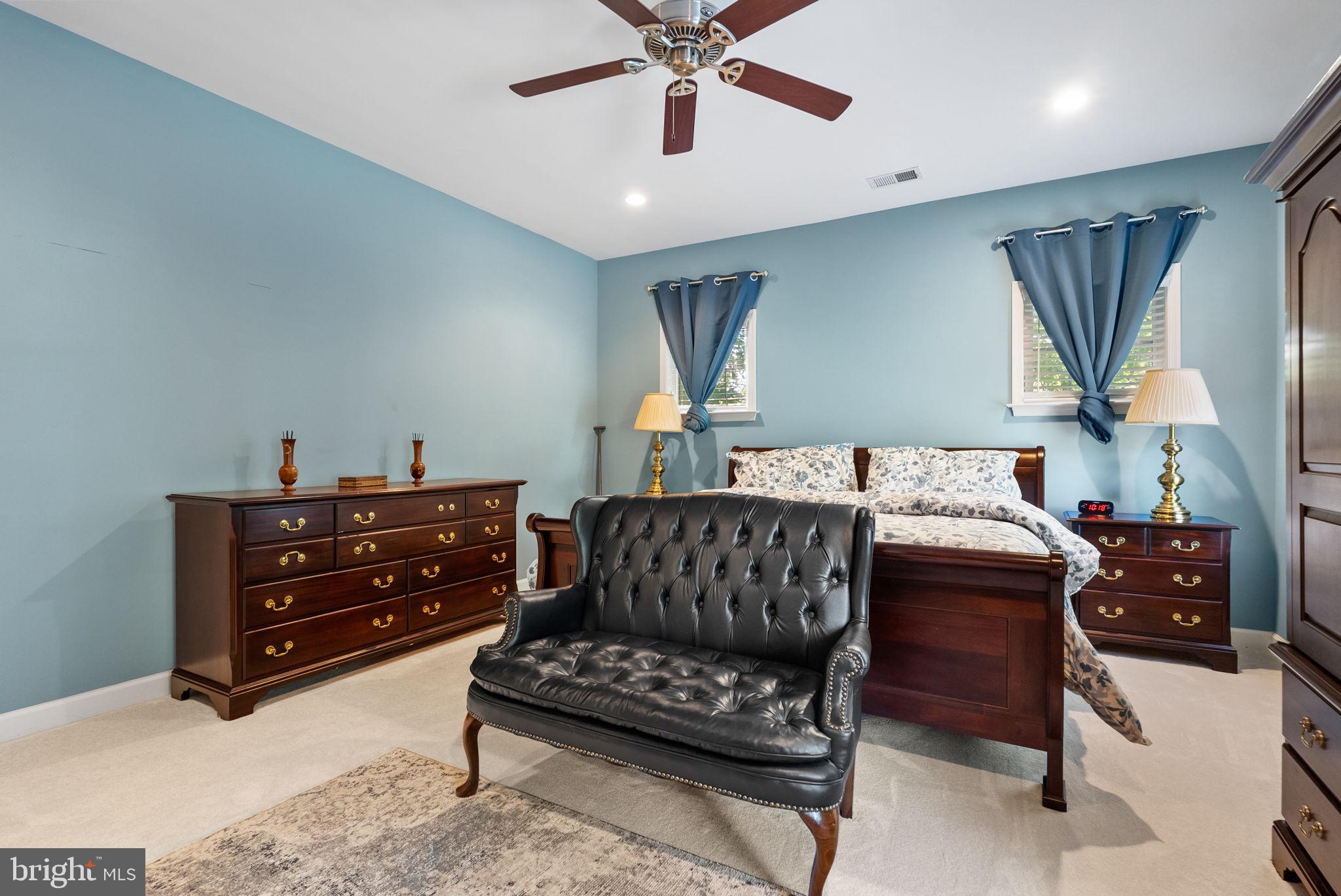 BRADDOCK ACRES - Residential