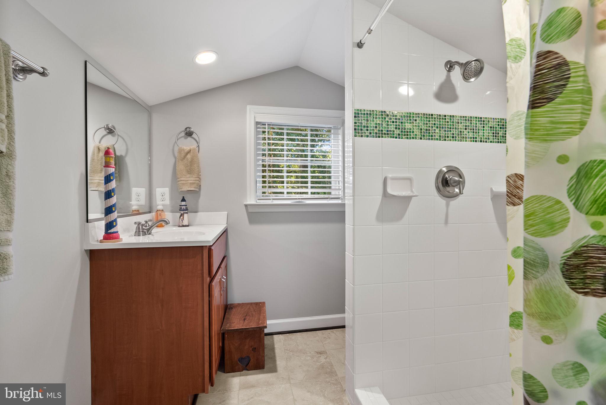 BRADDOCK ACRES - Residential