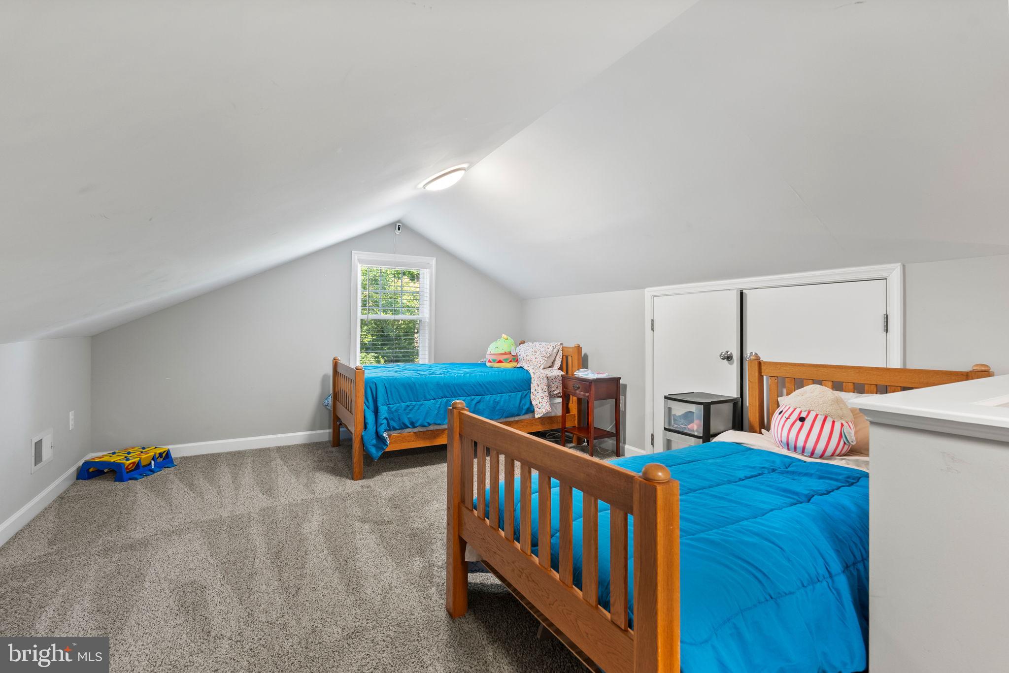 BRADDOCK ACRES - Residential