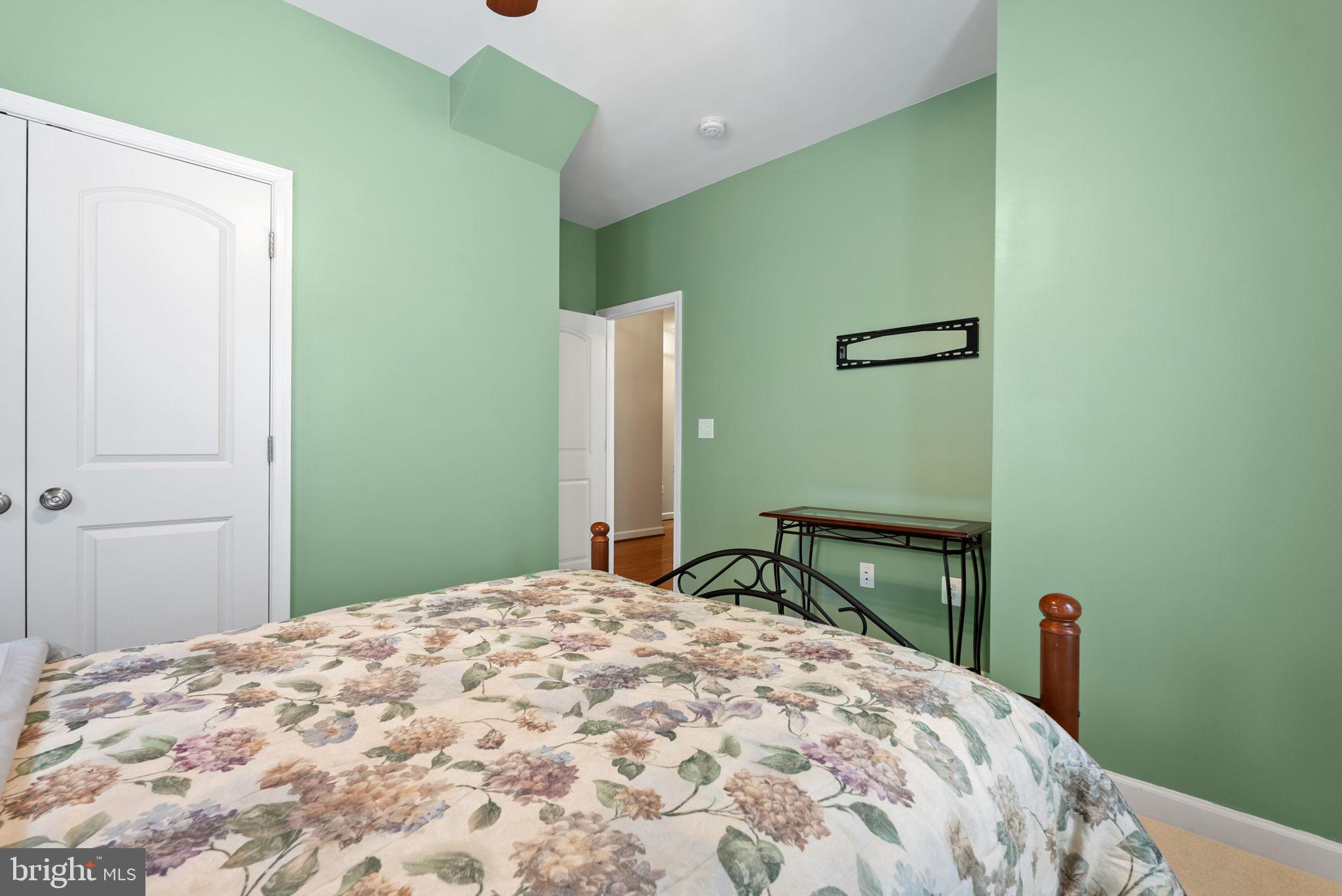 BRADDOCK ACRES - Residential