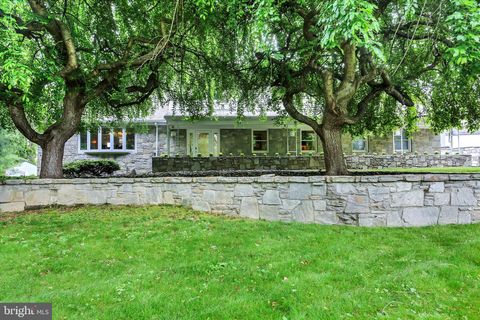 332 BLACKLATCH LANE CAMP HILL PA 17011