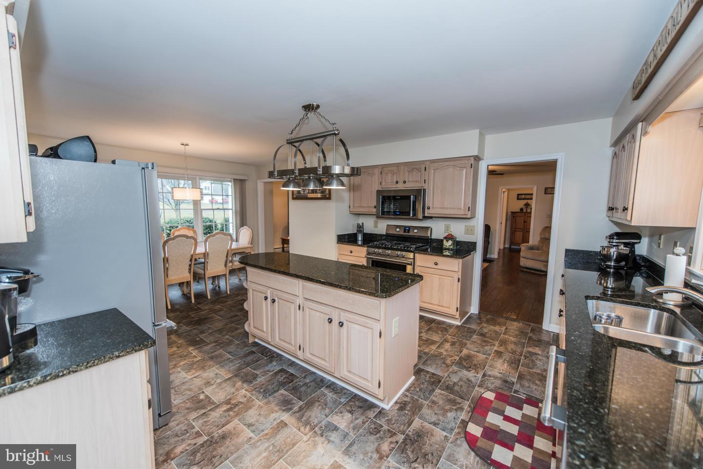 NOLLVILLE MANOR - Residential