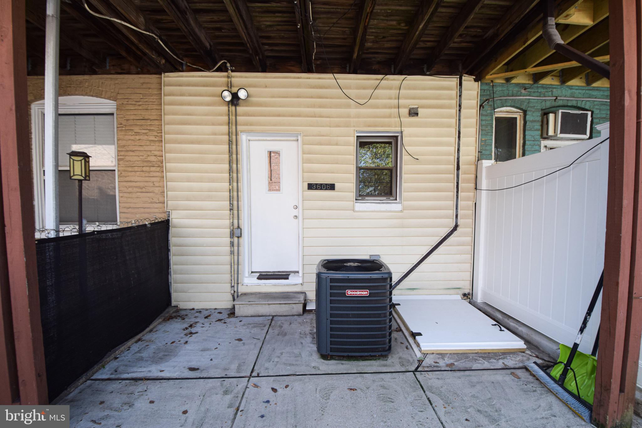 BREWERS HILL - Residential Lease