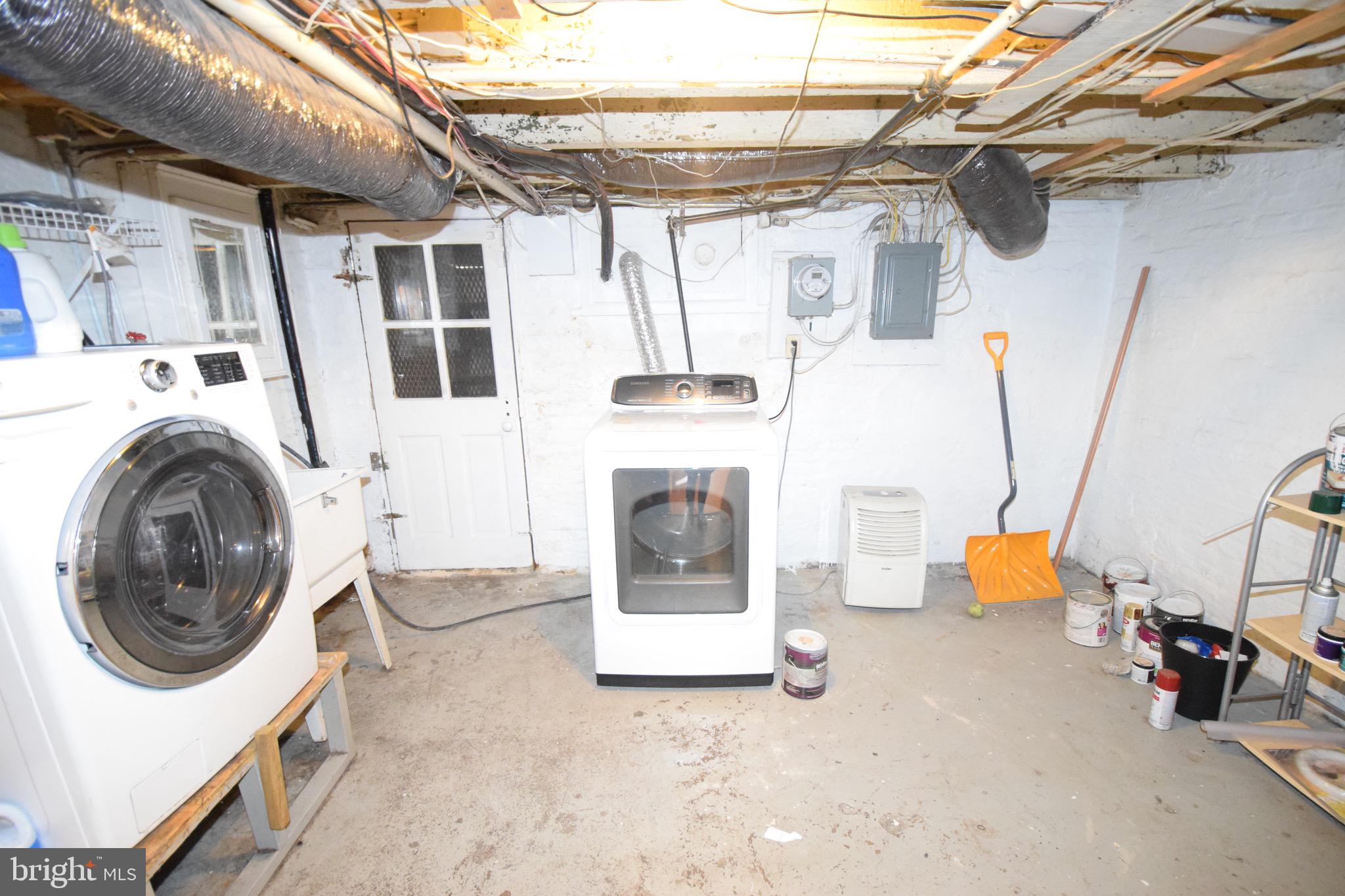 BREWERS HILL - Residential Lease