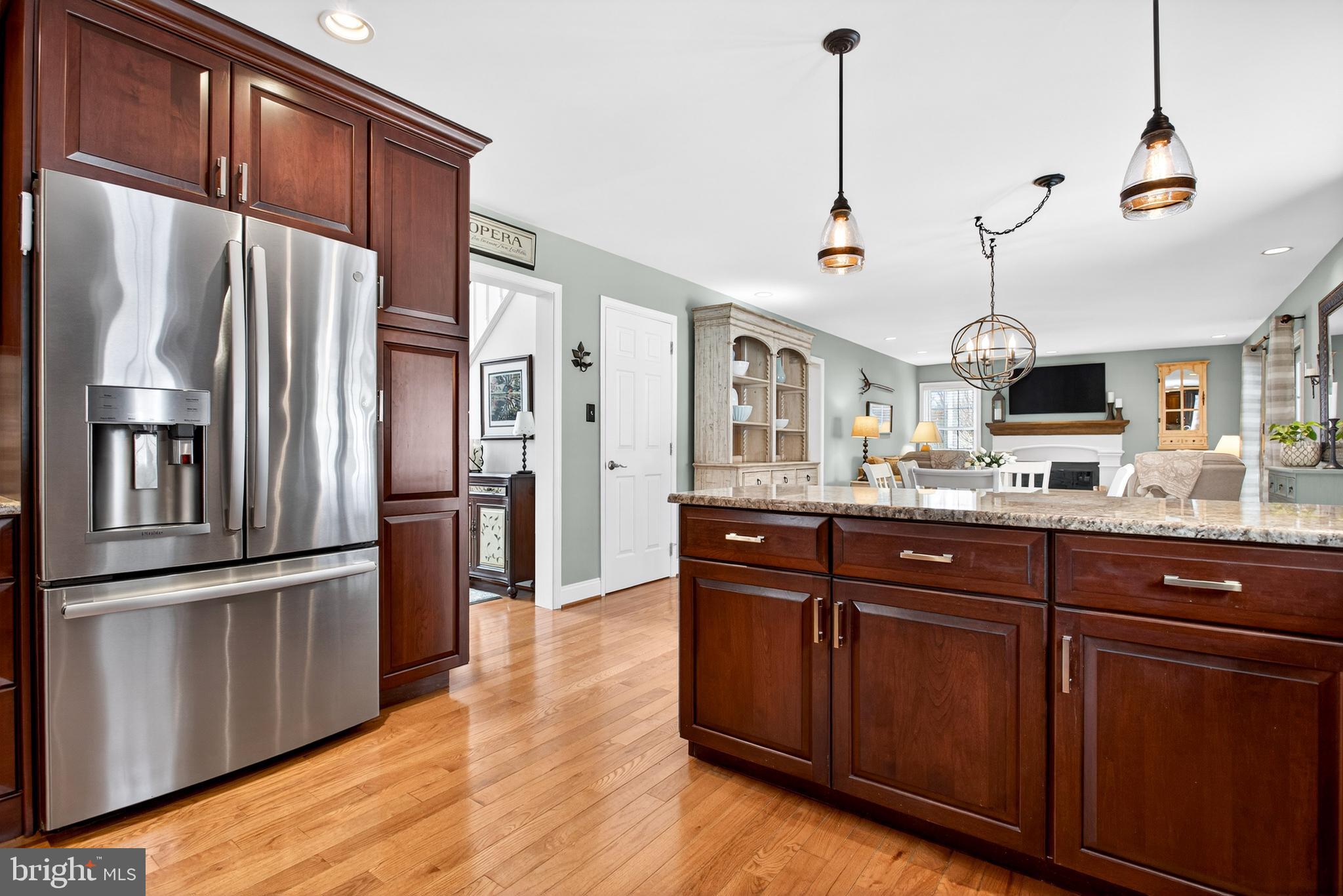 BROOKFIELD - Residential