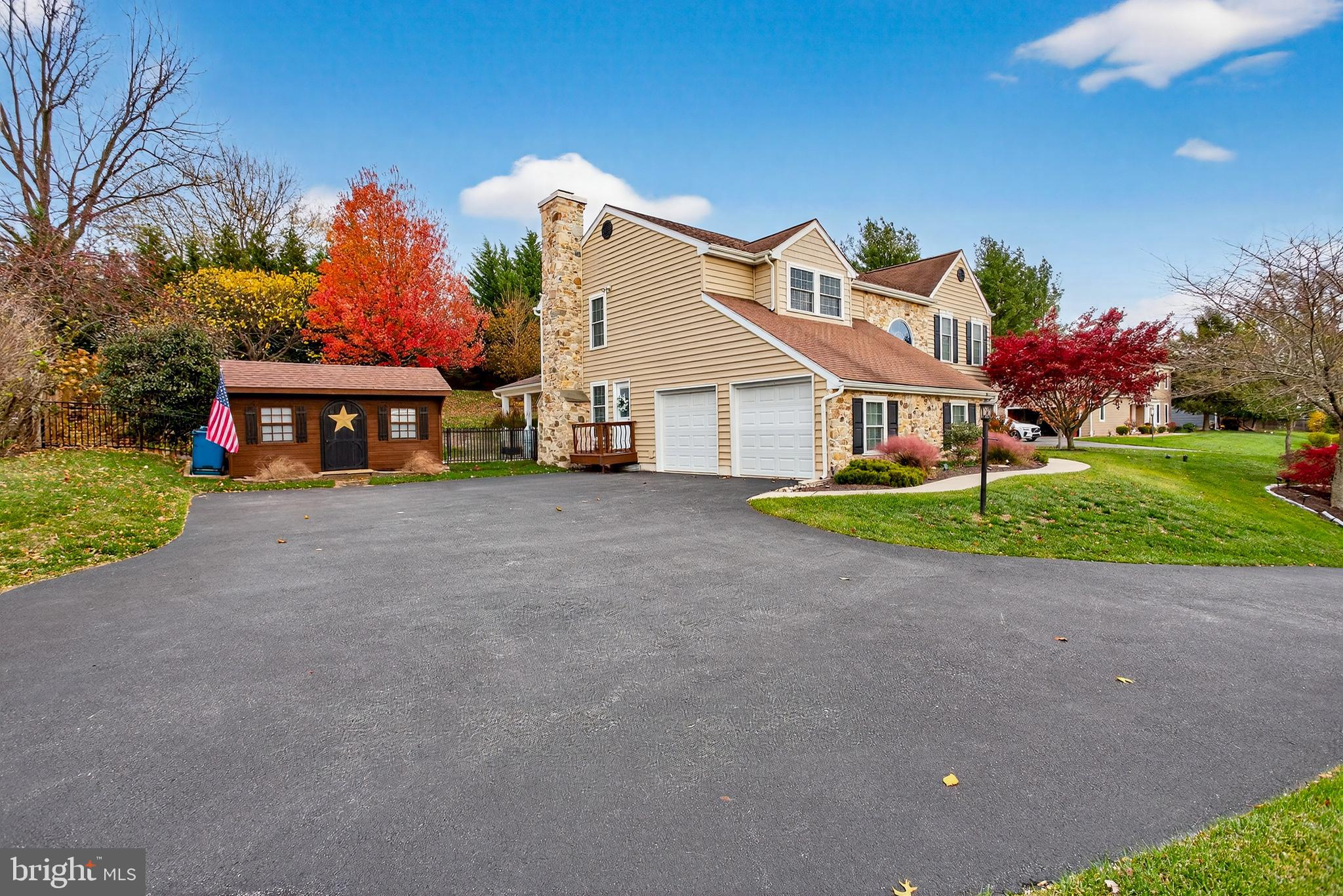 BROOKFIELD - Residential