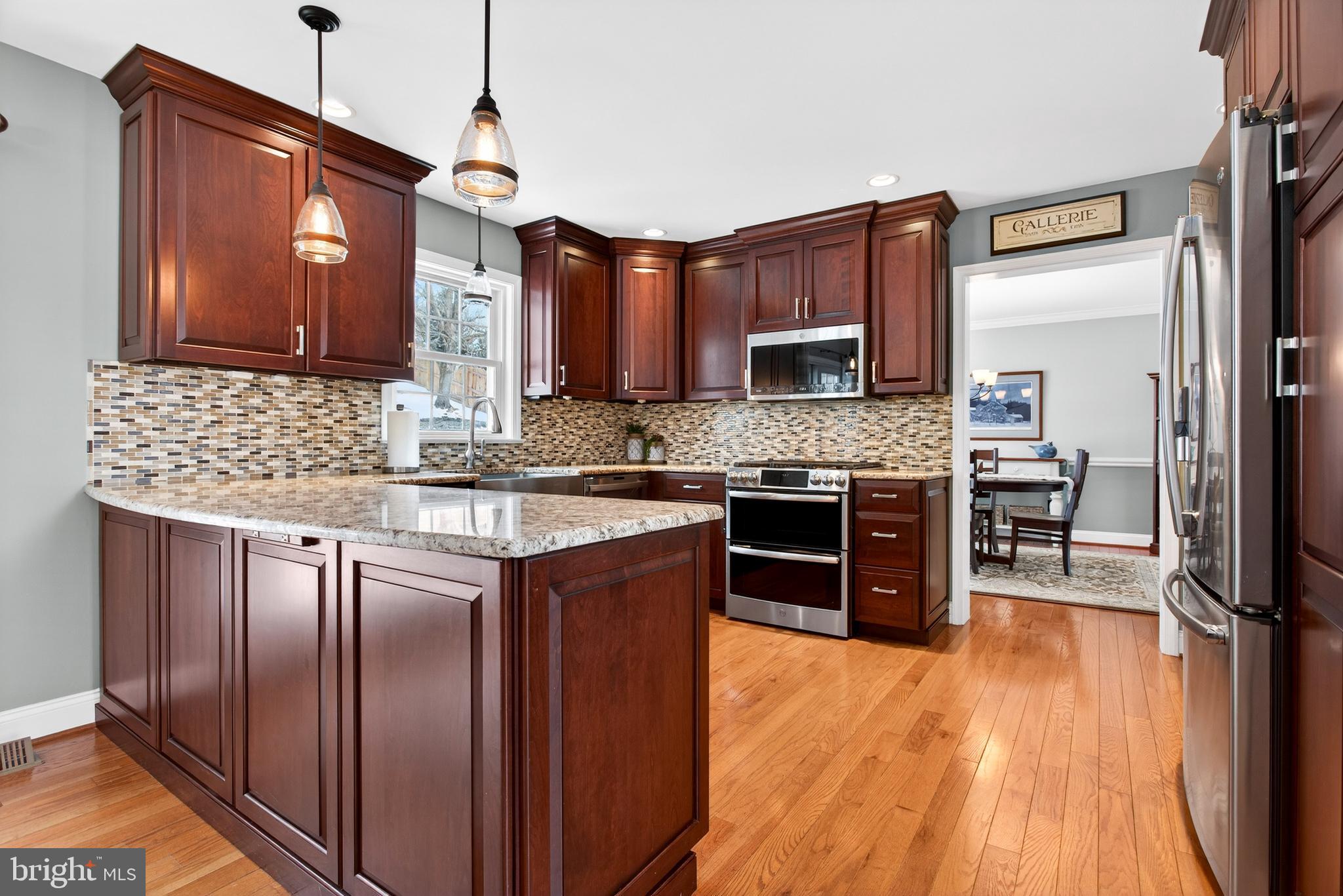 BROOKFIELD - Residential