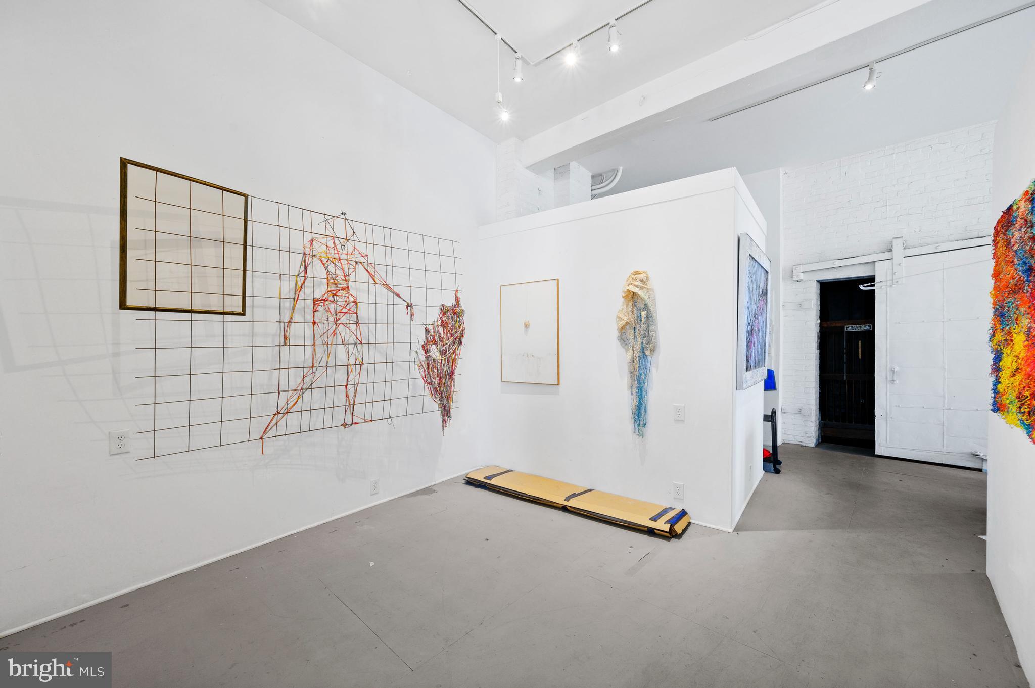 NORTHERN LIBERTIES - Commercial Sale