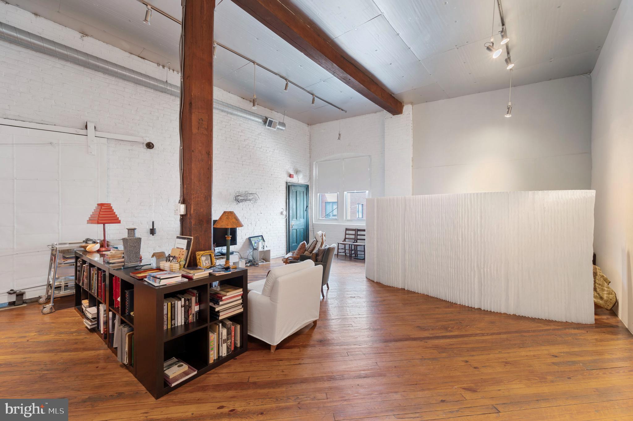 NORTHERN LIBERTIES - Commercial Sale
