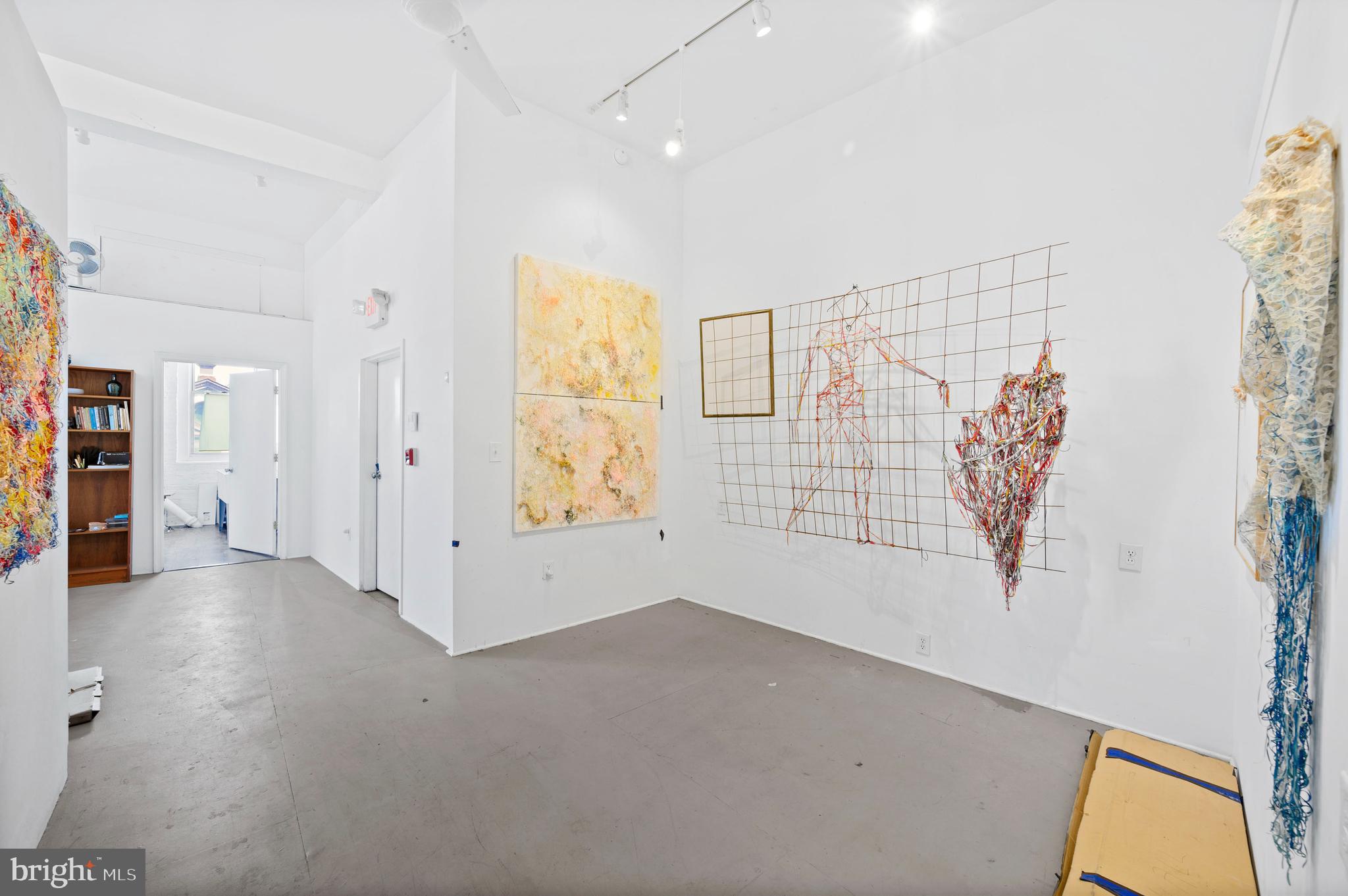 NORTHERN LIBERTIES - Commercial Sale