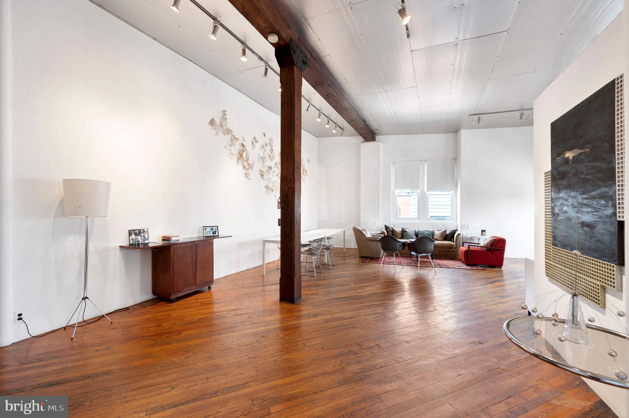 NORTHERN LIBERTIES - Commercial Sale