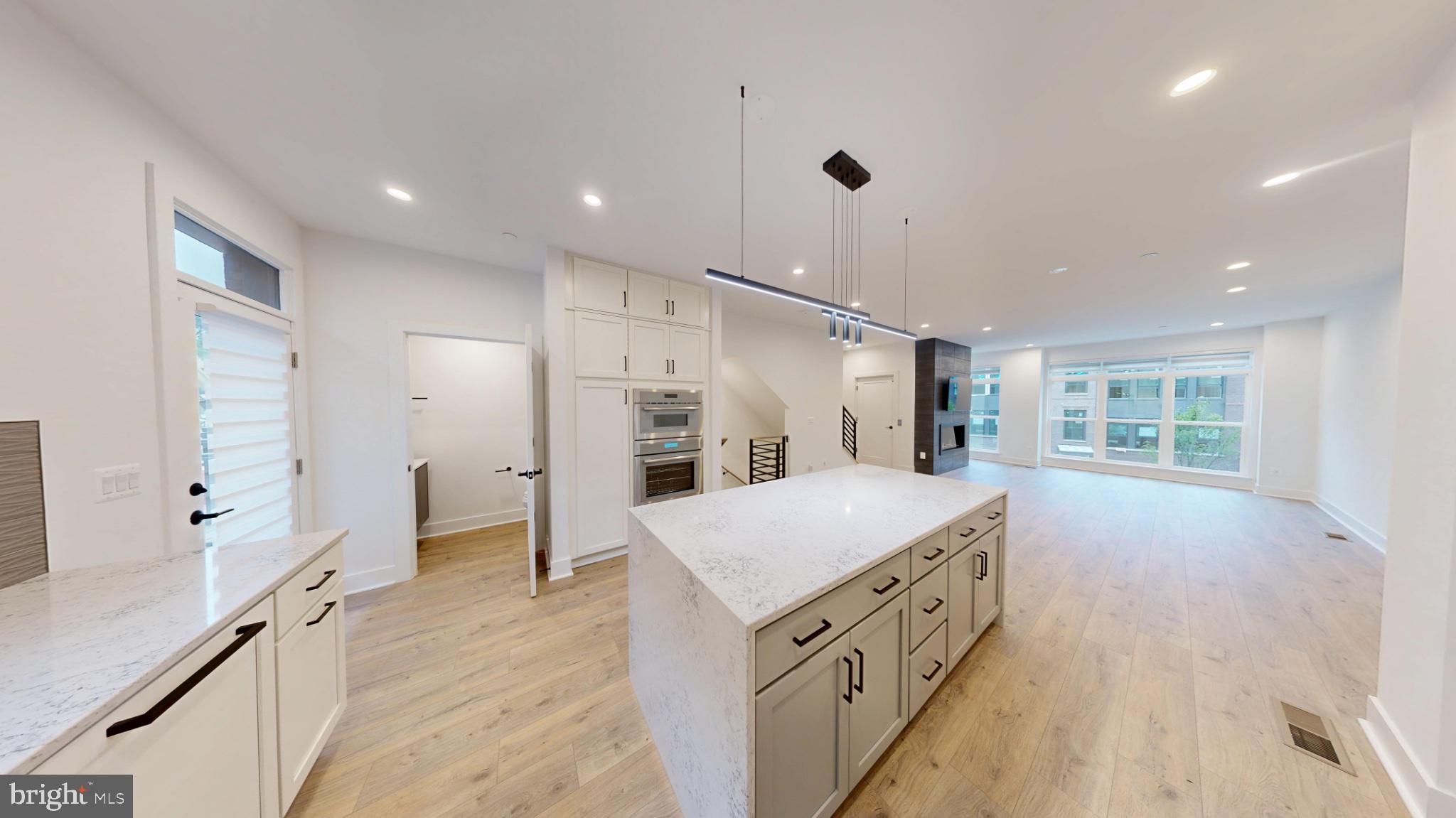 5617 VERMILLION CIRCLE
