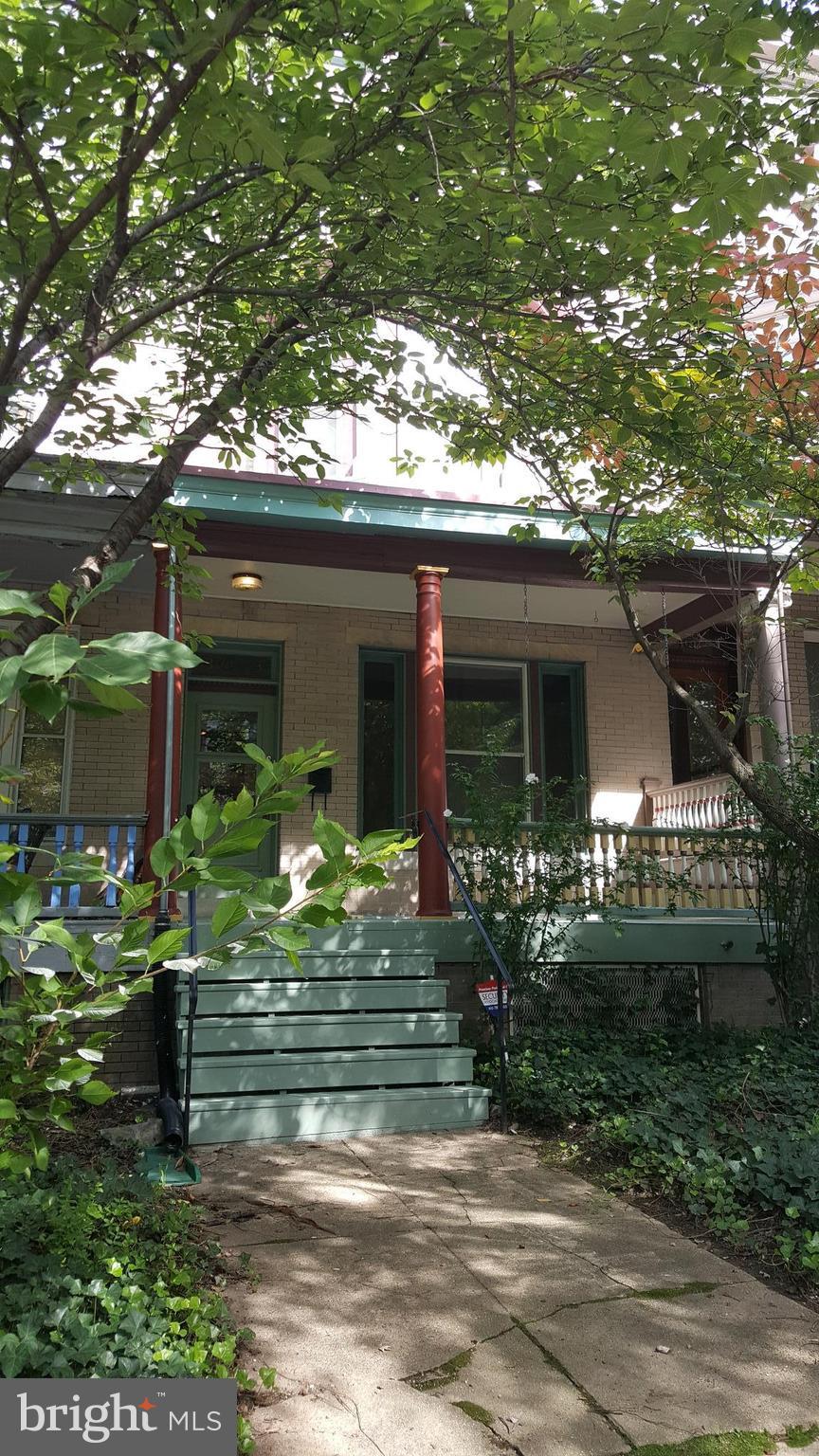 CHARLES VILLAGE - Farm