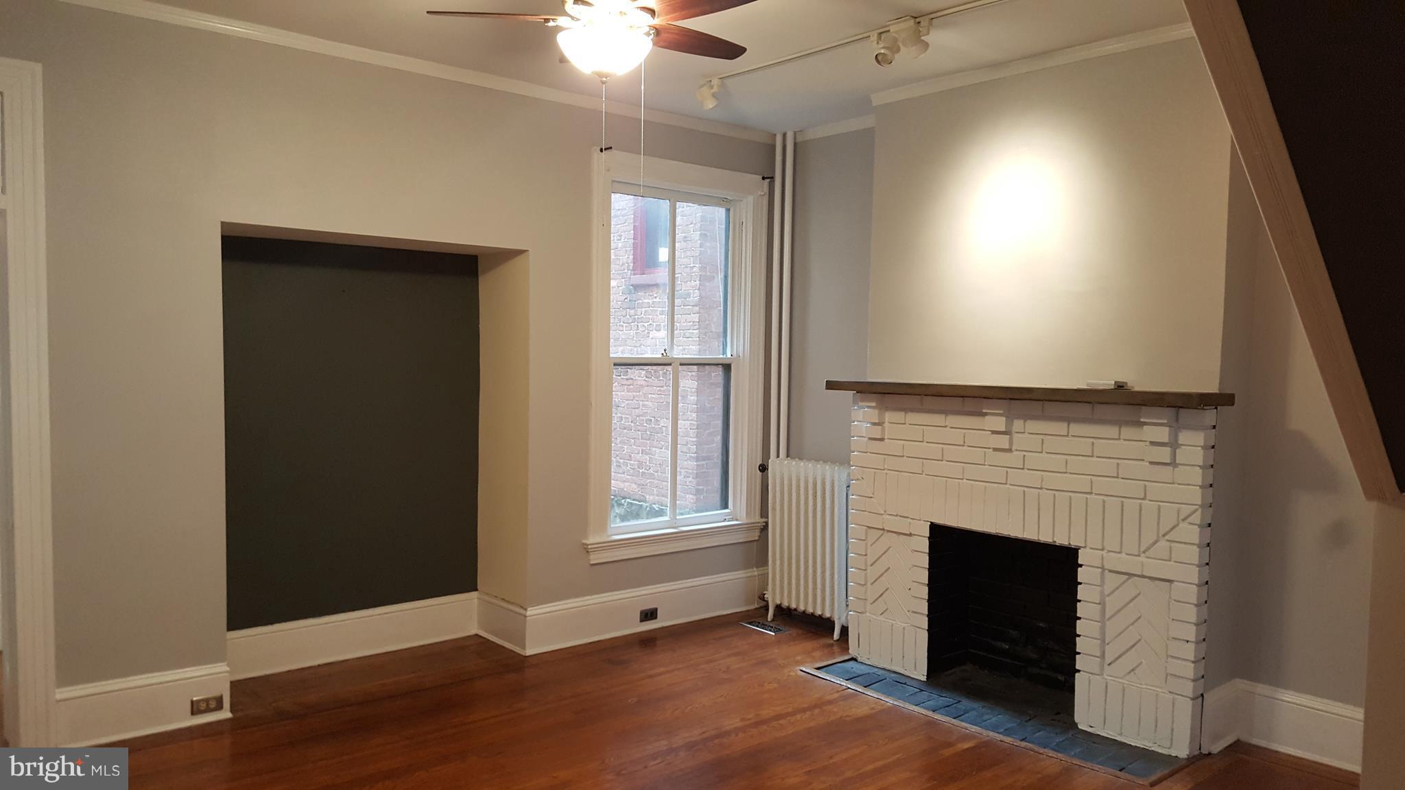 CHARLES VILLAGE - Farm