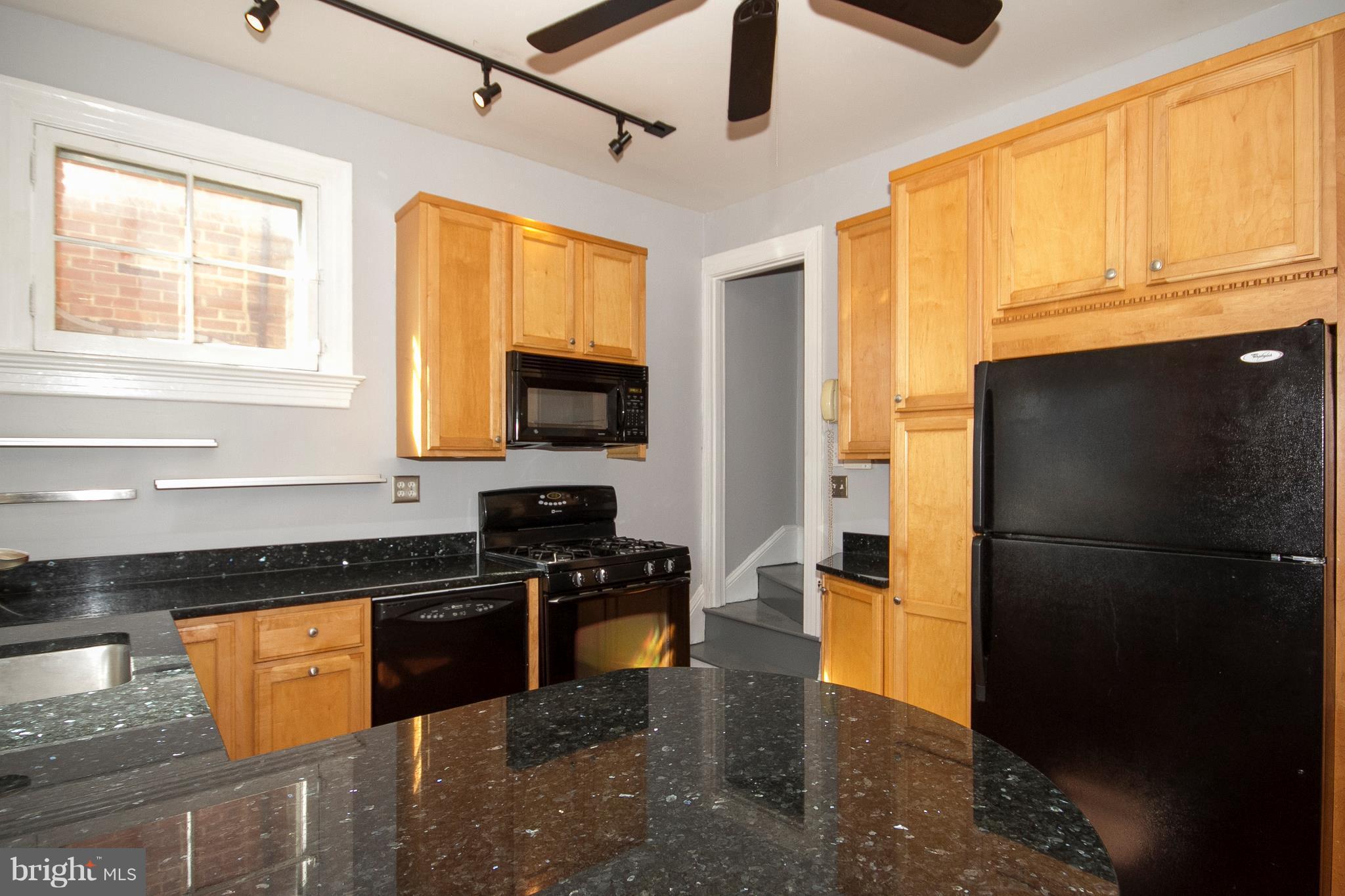 CHARLES VILLAGE - Farm