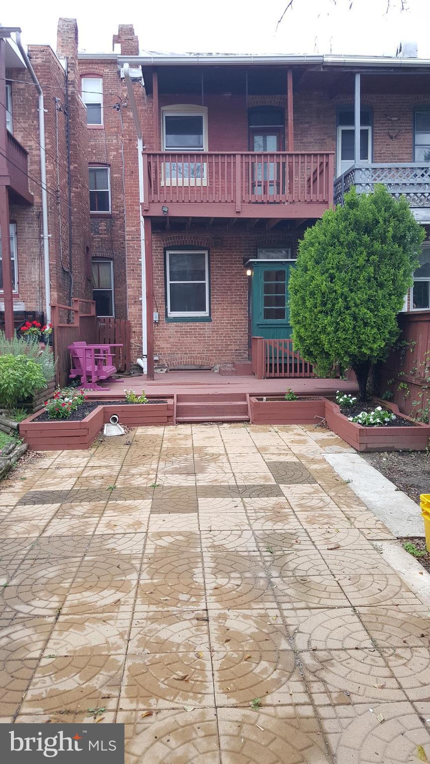 CHARLES VILLAGE - Farm