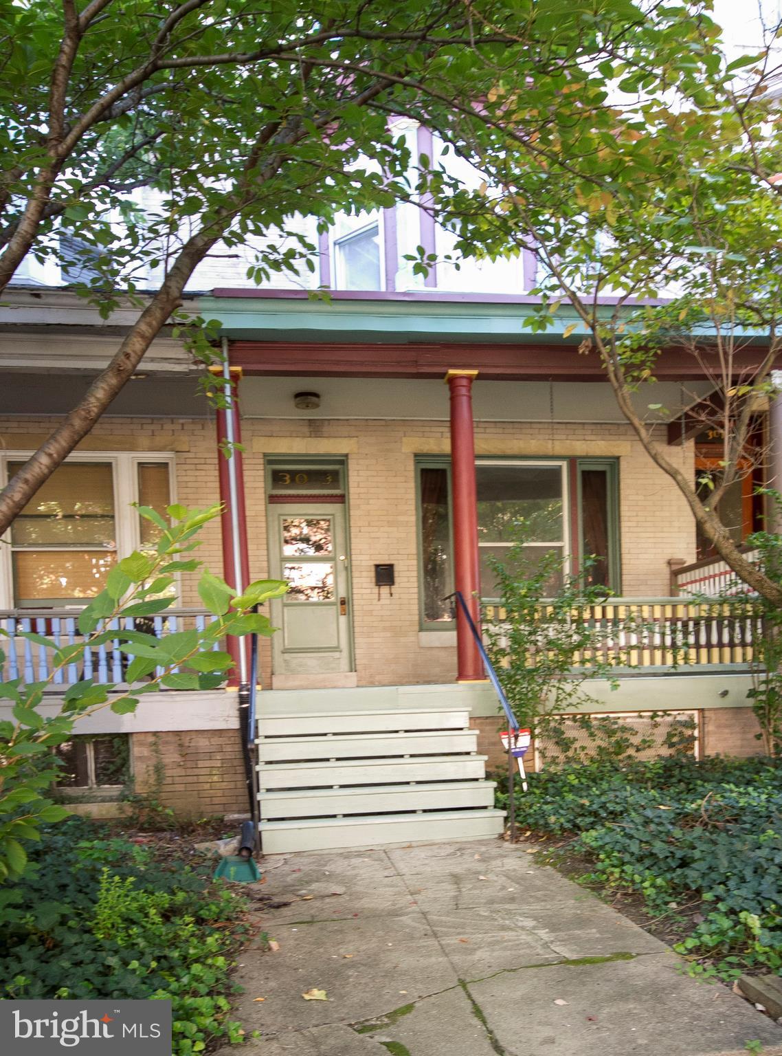 CHARLES VILLAGE - Farm