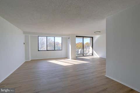 Condo For Rent - 5225 Pooks Hill Road #911N<br/> BETHESDA, MD 20814