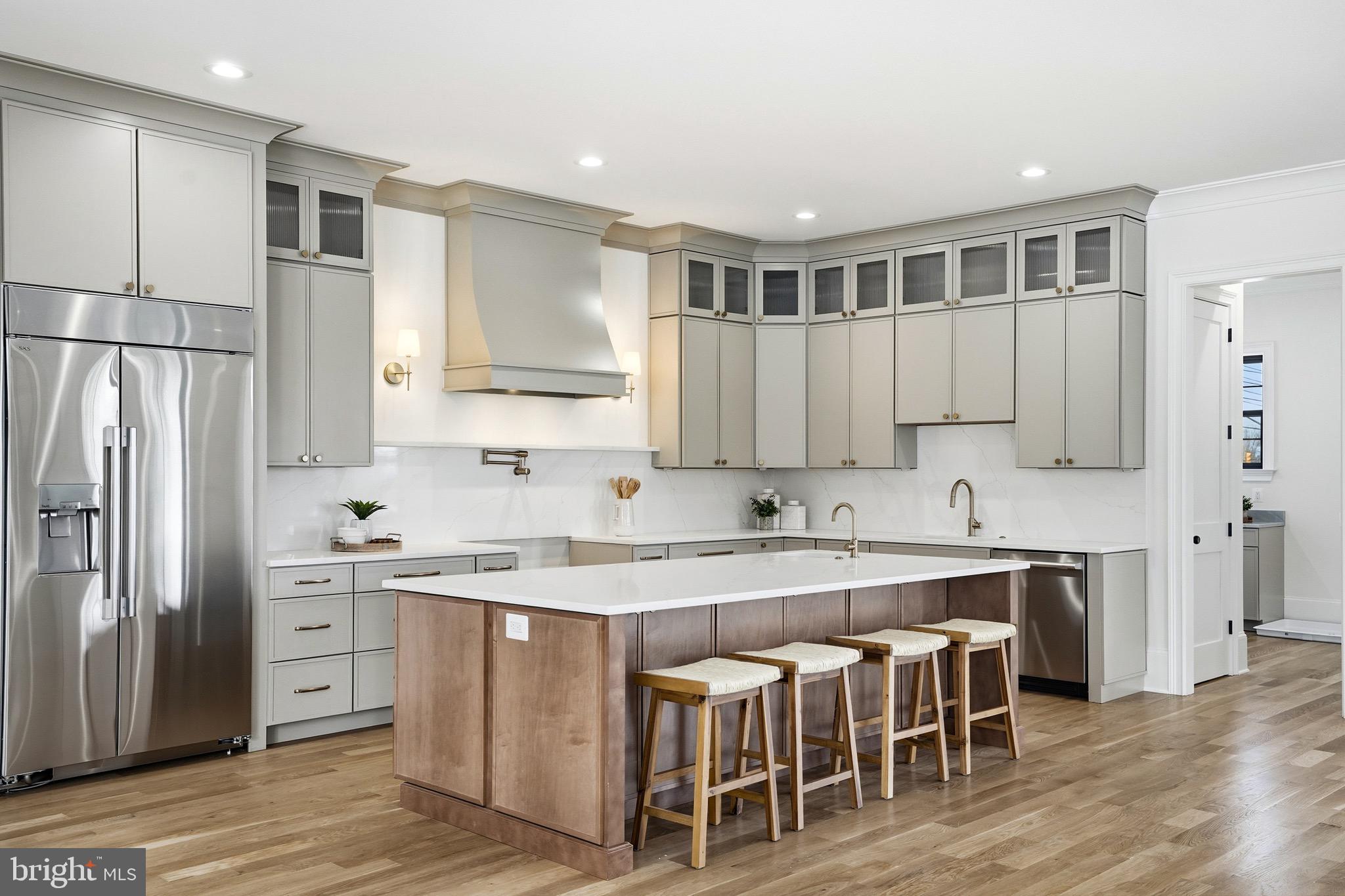 BERKSHIRE OAKWOOD - Residential