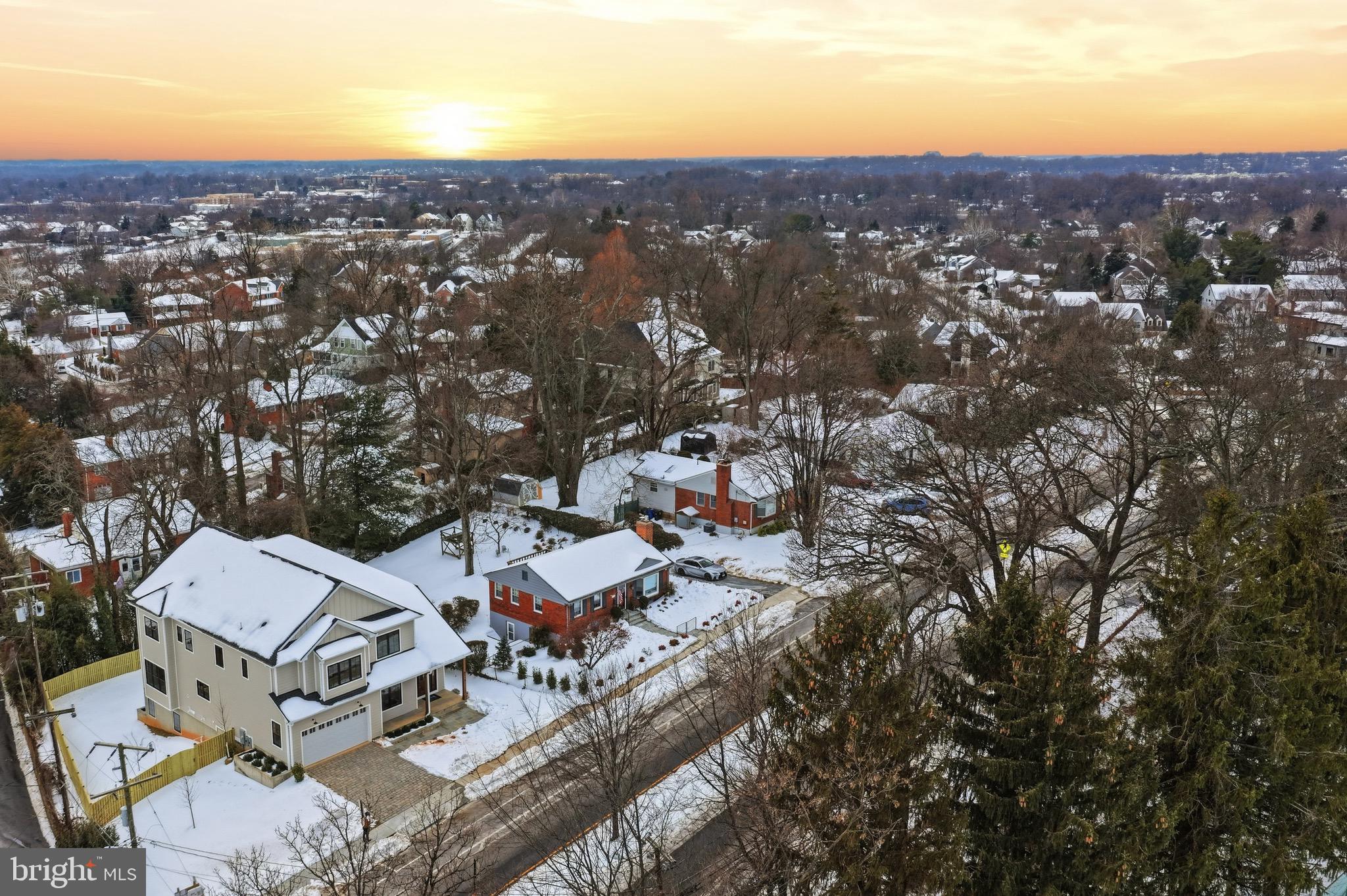 BERKSHIRE OAKWOOD - Residential