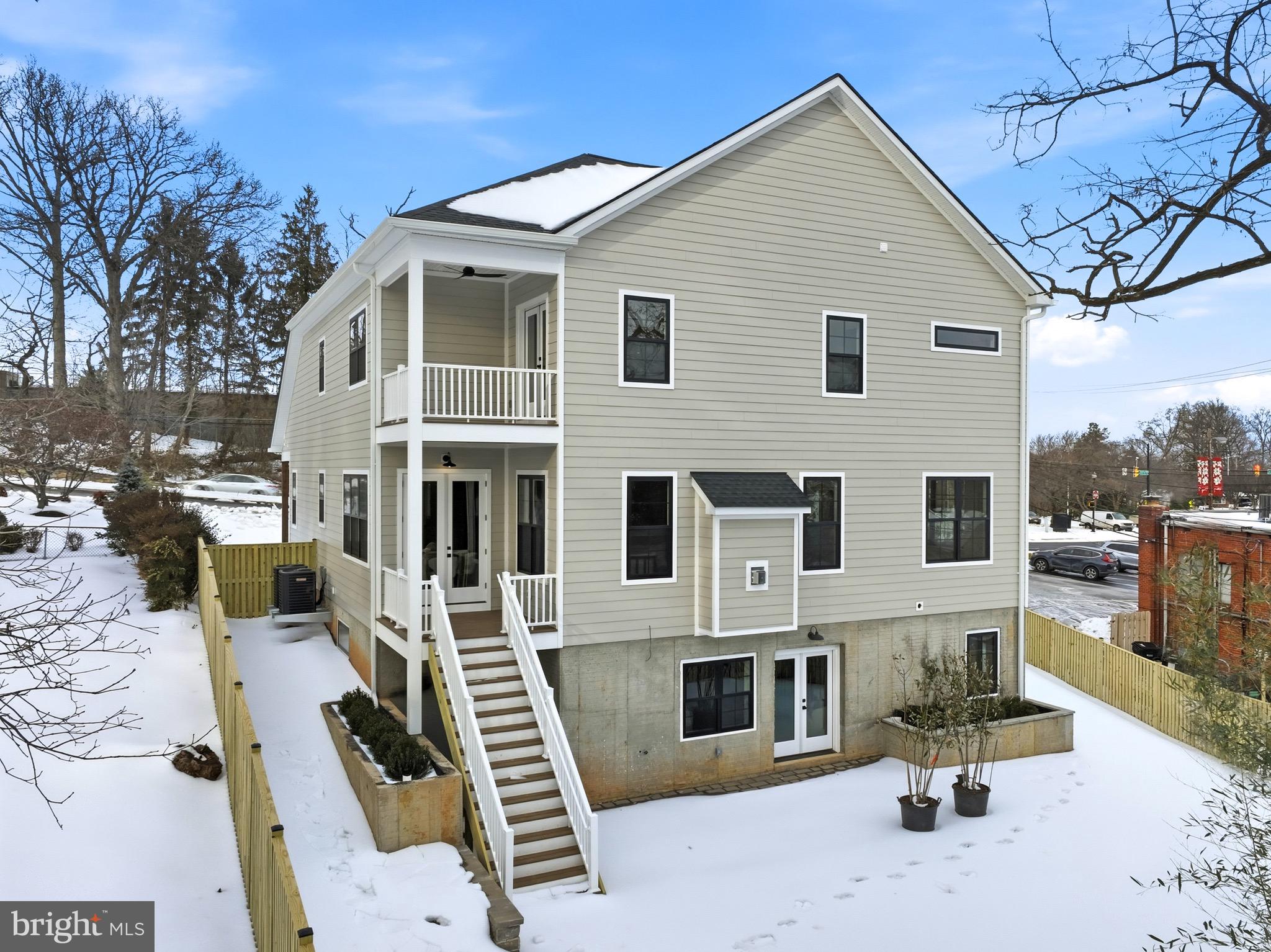 BERKSHIRE OAKWOOD - Residential