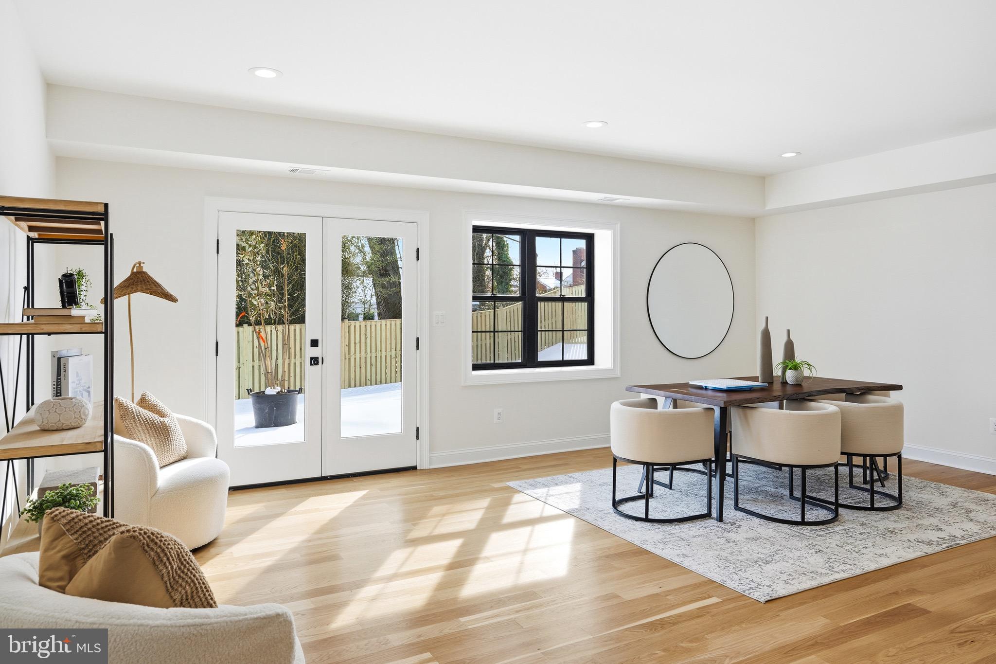 BERKSHIRE OAKWOOD - Residential