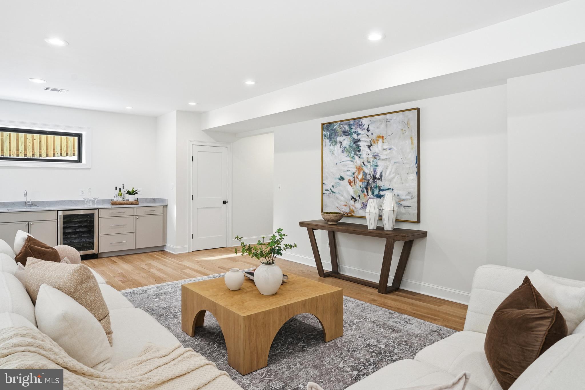 BERKSHIRE OAKWOOD - Residential