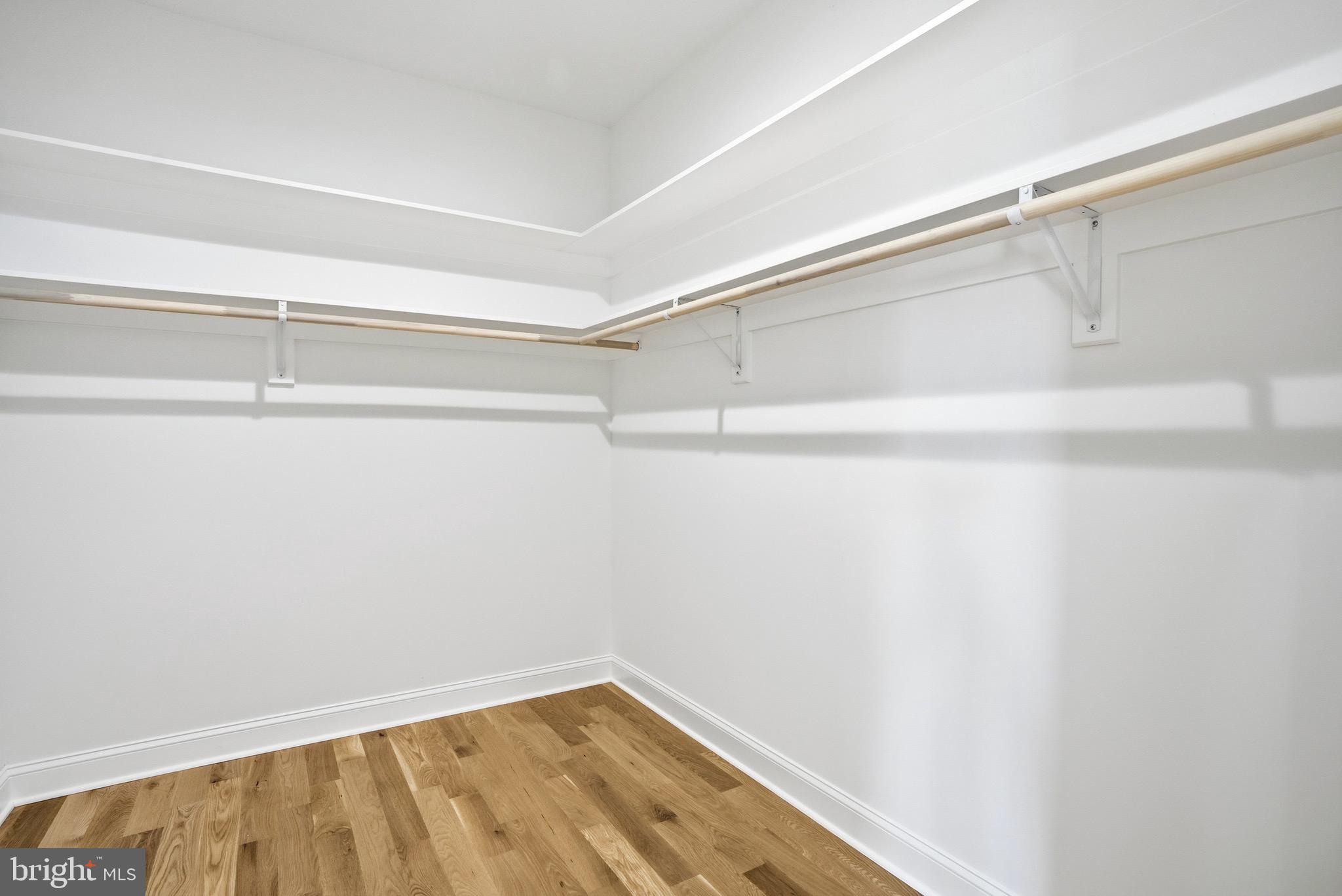 BERKSHIRE OAKWOOD - Residential