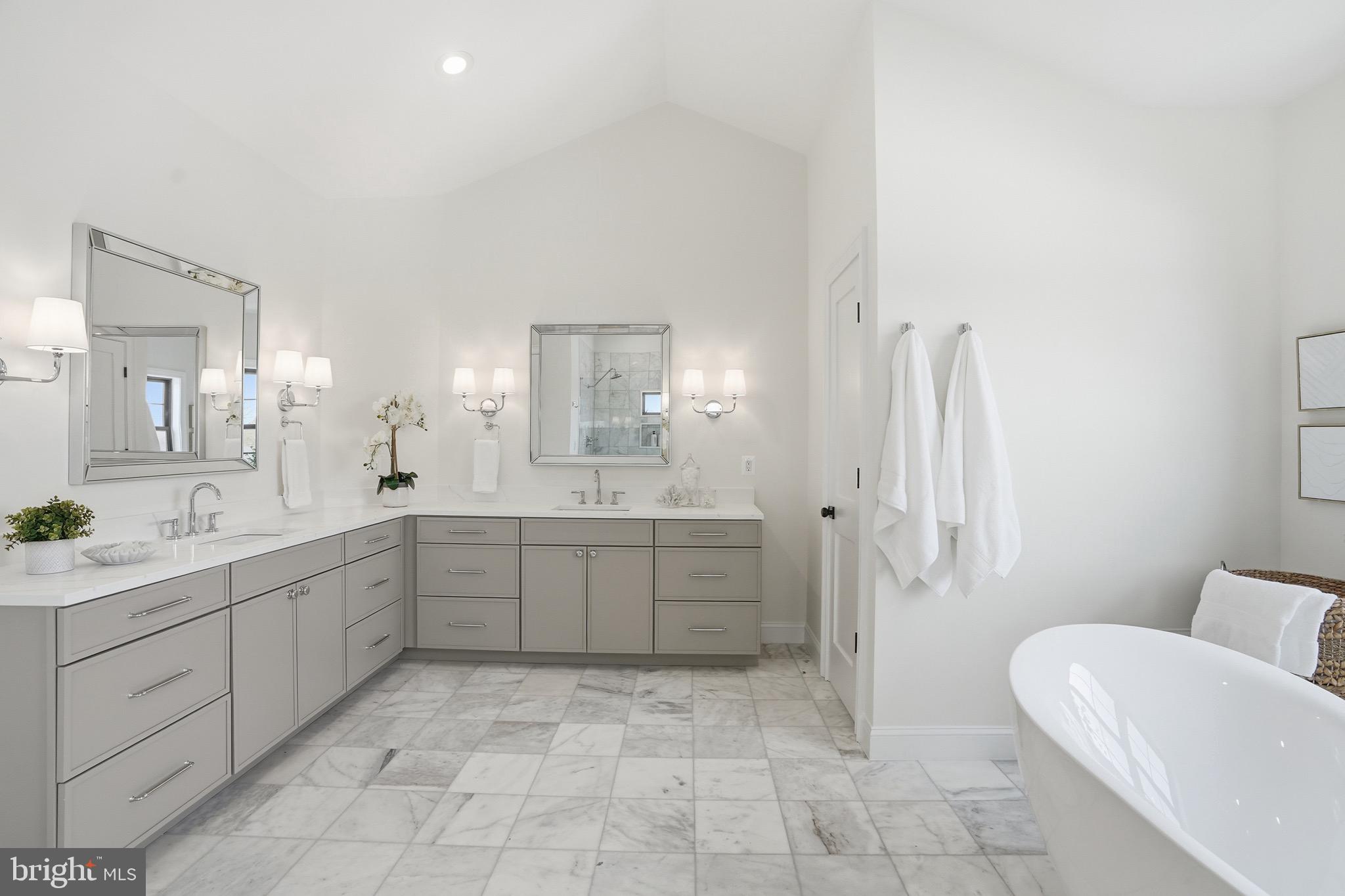 BERKSHIRE OAKWOOD - Residential