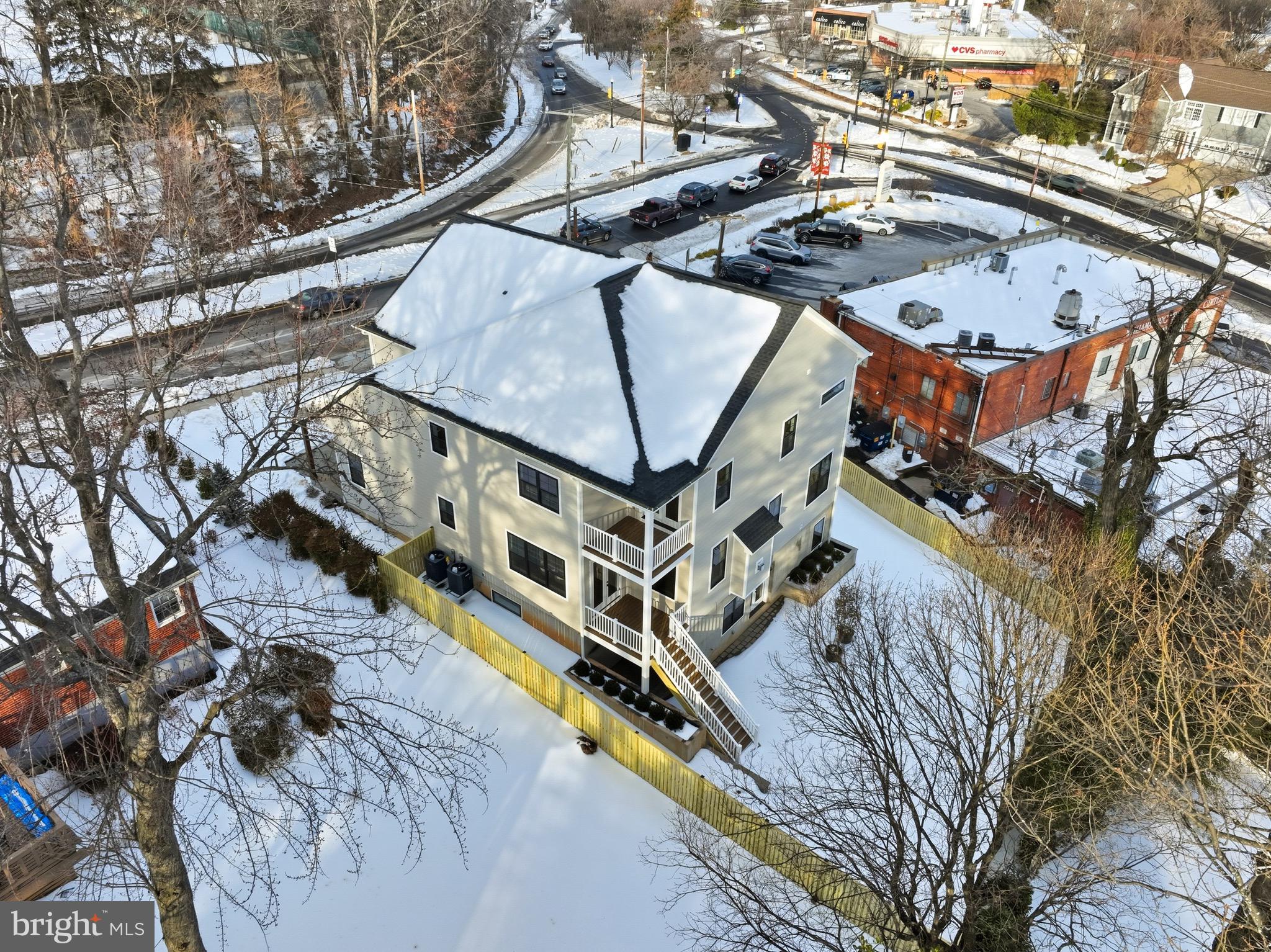 BERKSHIRE OAKWOOD - Residential