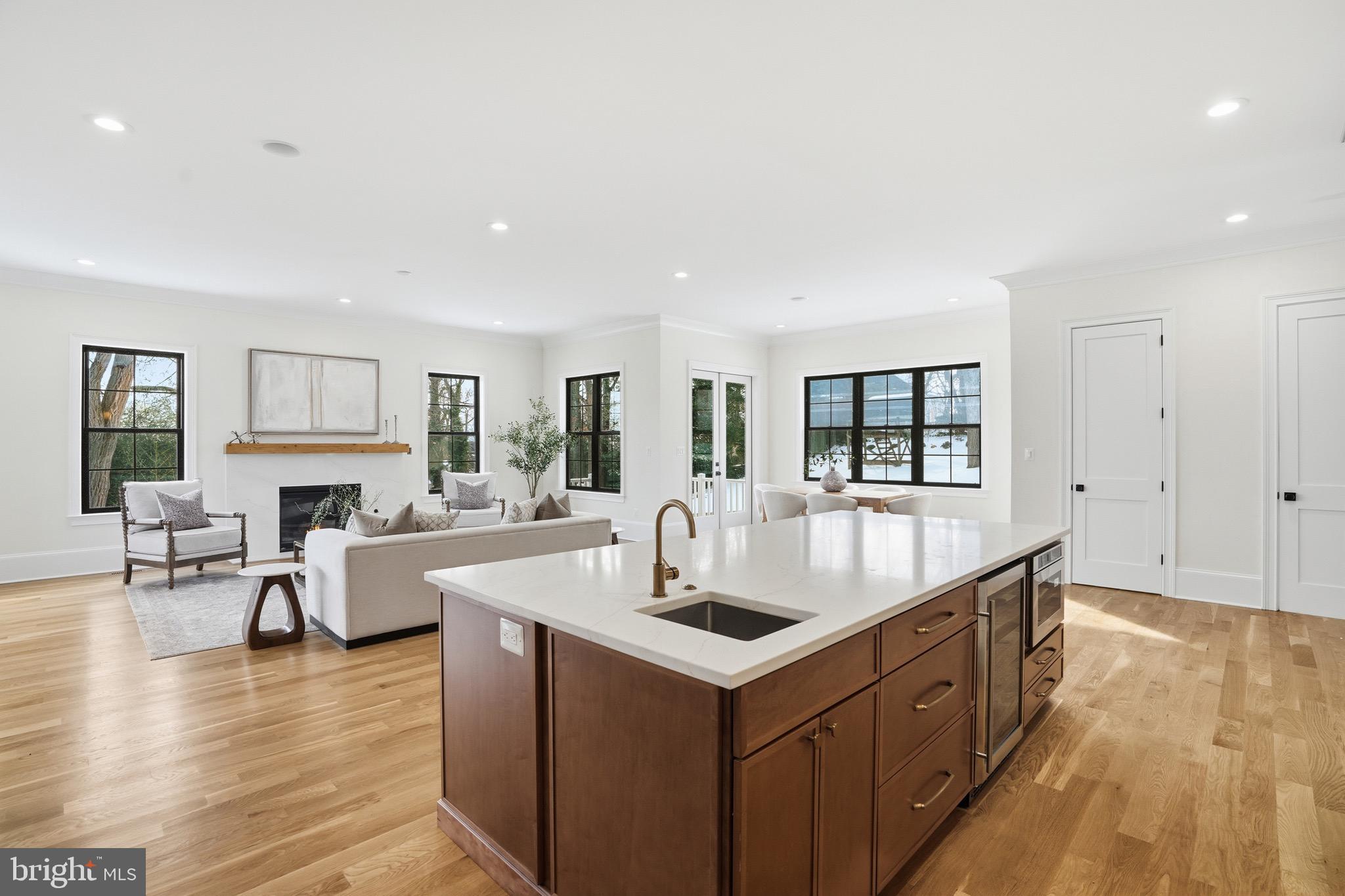 BERKSHIRE OAKWOOD - Residential