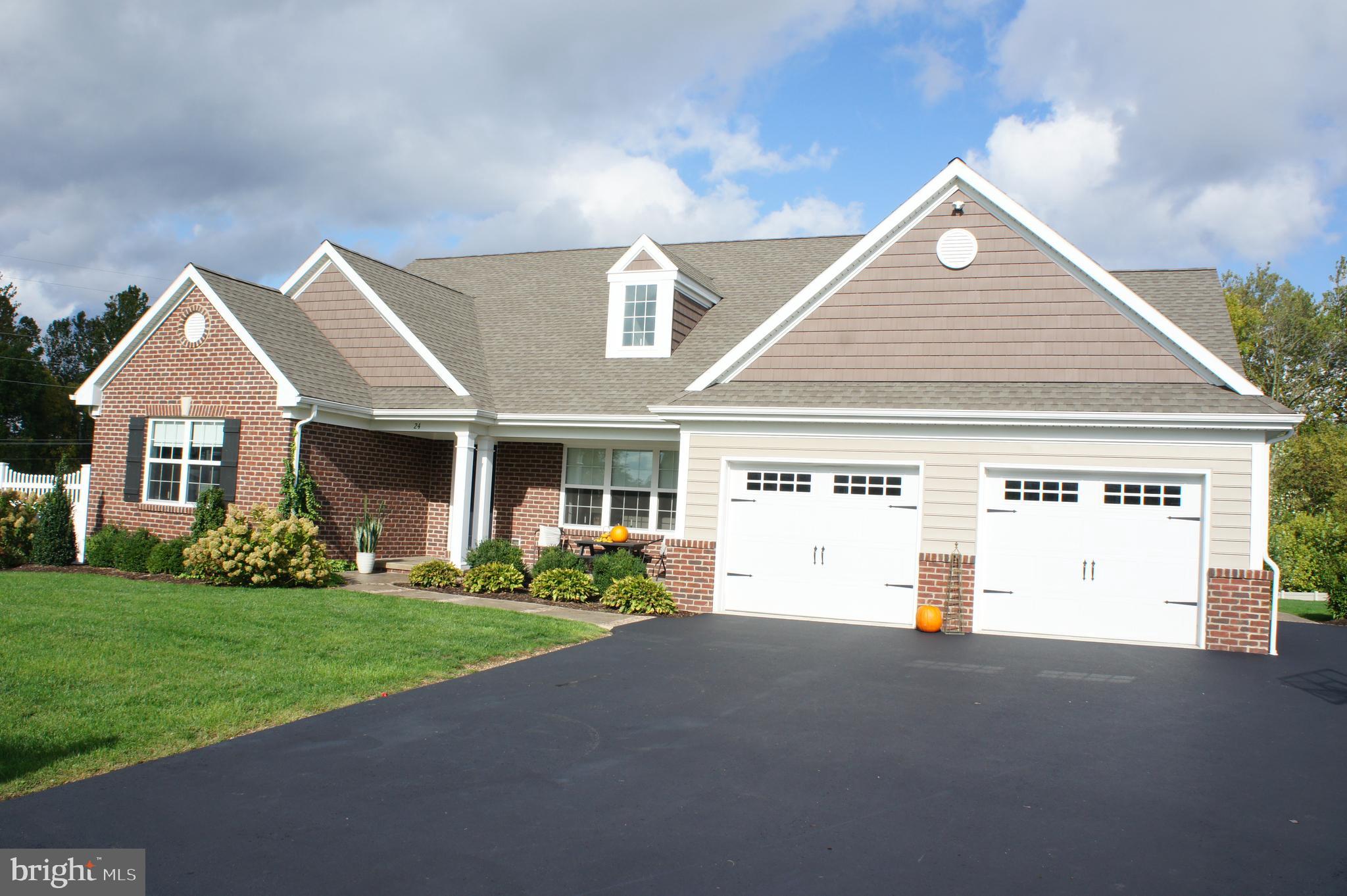 AUTUMN HILLS - Residential