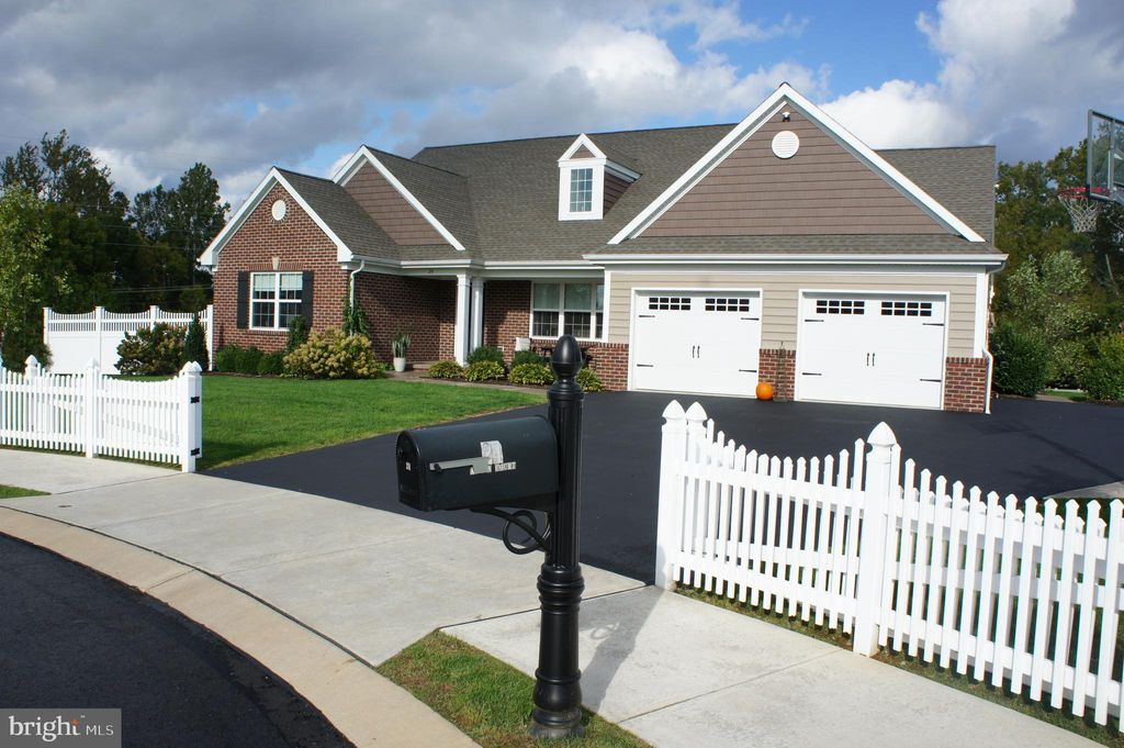 Photo of 24 Acorn Court, Ephrata, PA 17522 (MLS # PALA2045302)