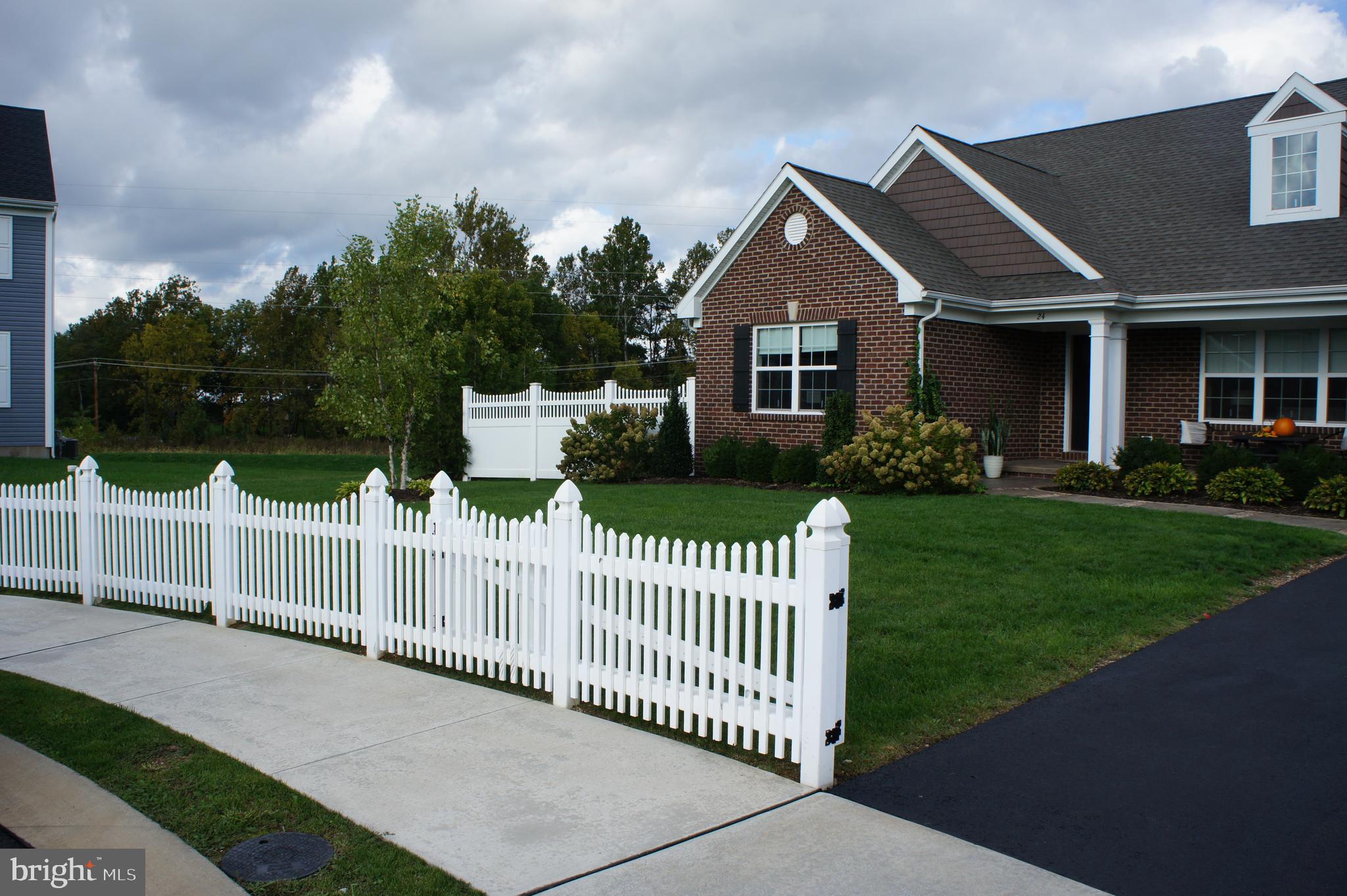 AUTUMN HILLS - Residential