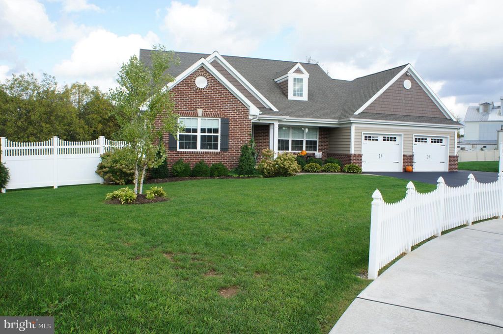 Photo of 24 Acorn Court, Ephrata, PA 17522 (MLS # PALA2045302)