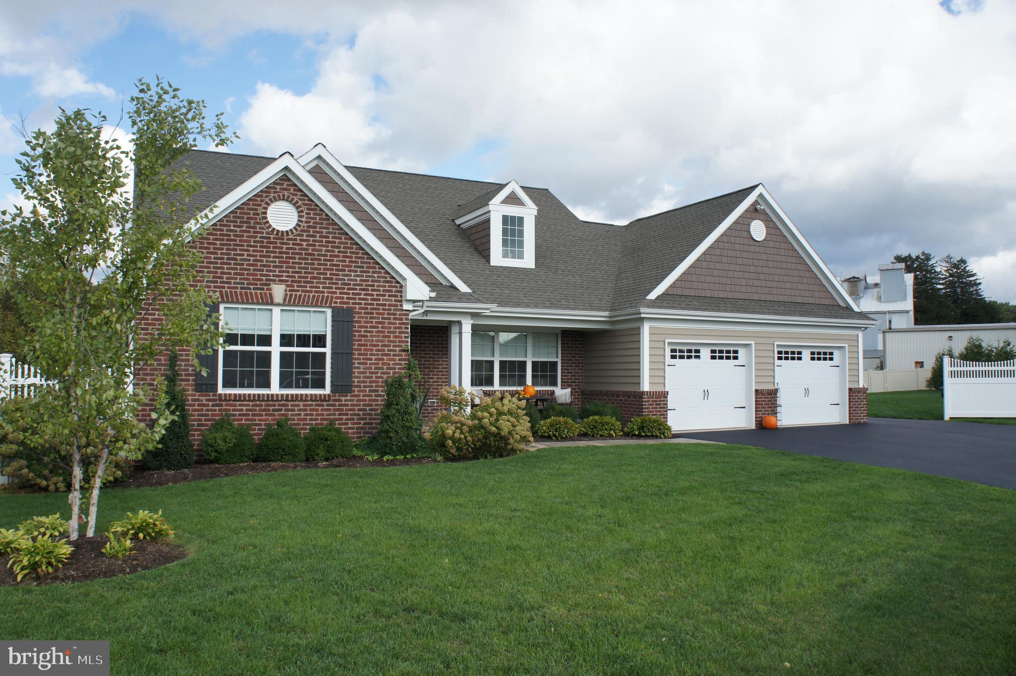 AUTUMN HILLS - Residential