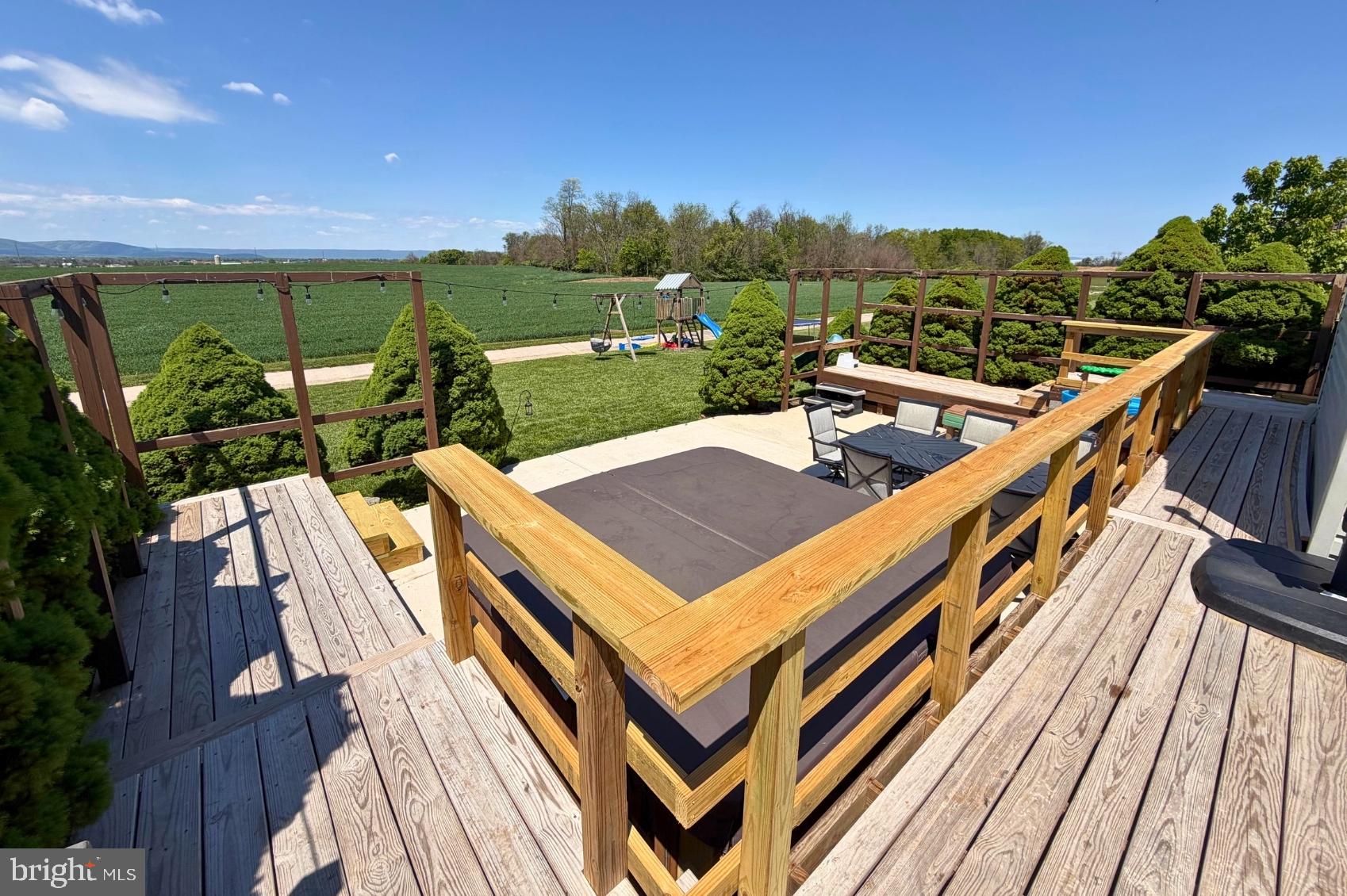 NOTTINGHAM MEADOWS - Residential