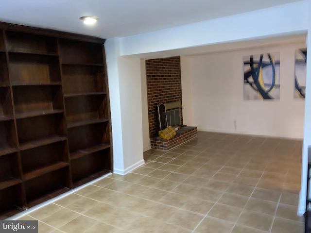 OLD FORT HILLS-PLAT SEVE - Residential