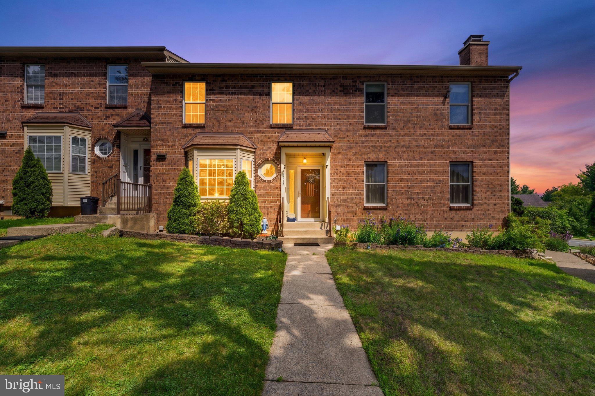 1910 ALBERTA DRIVE