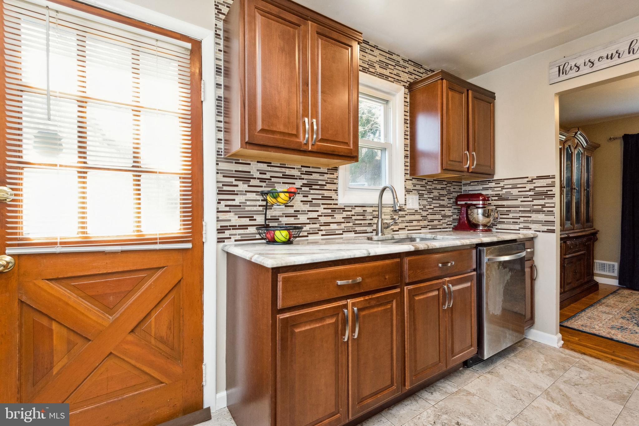 FAIRFIELD KNOLLS - Residential