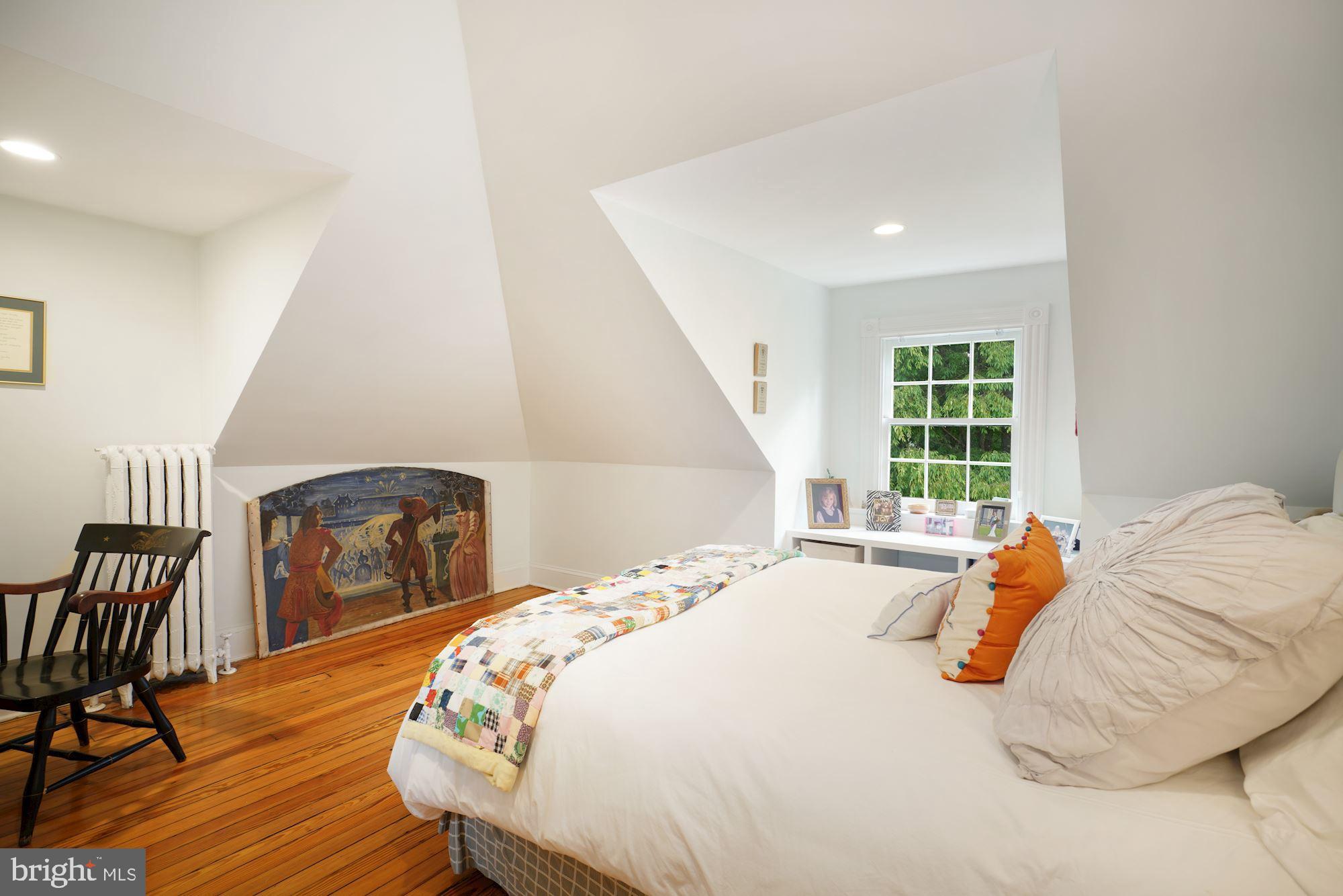 CHEVY CHASE VILLAGE - Residential