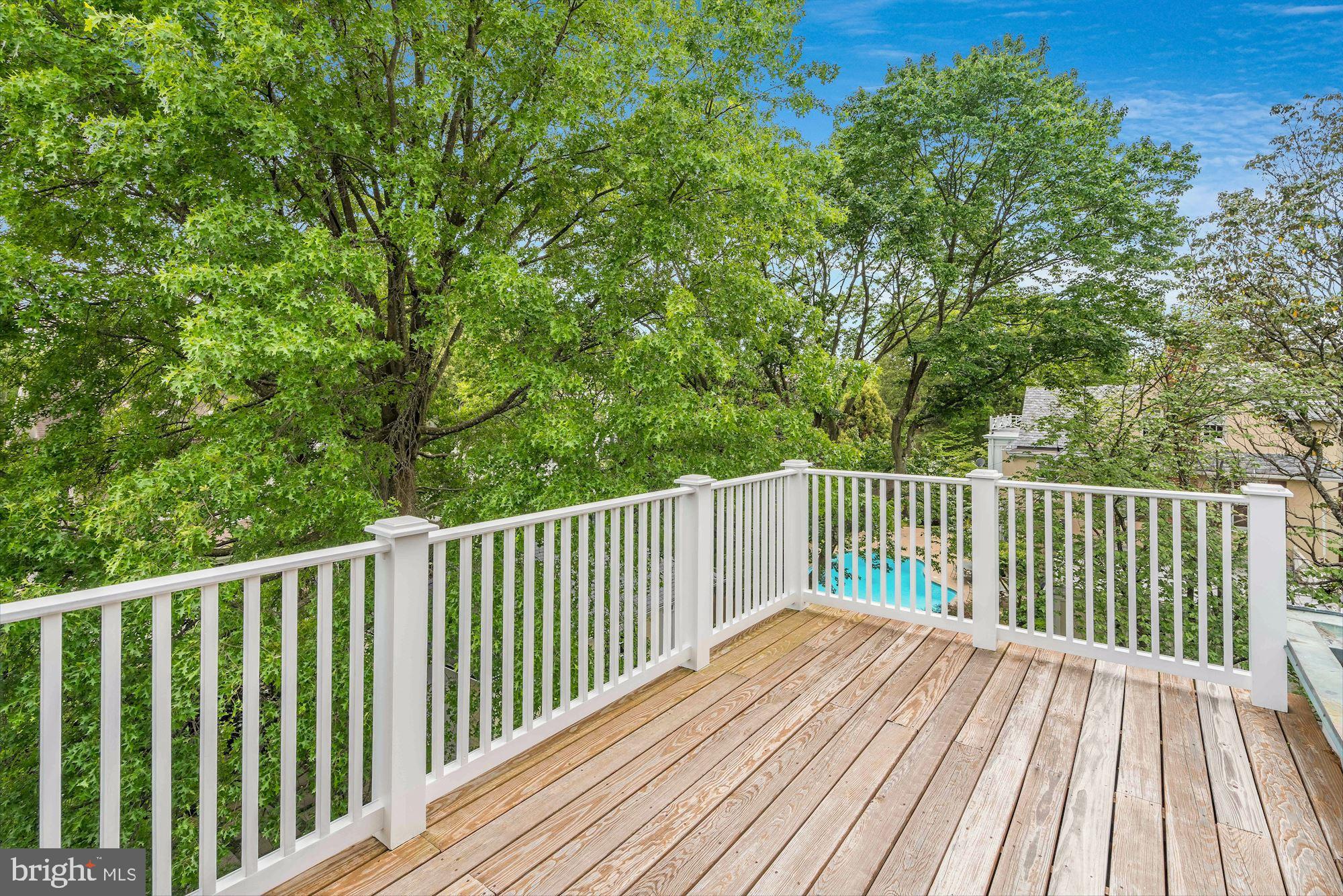 CHEVY CHASE VILLAGE - Residential