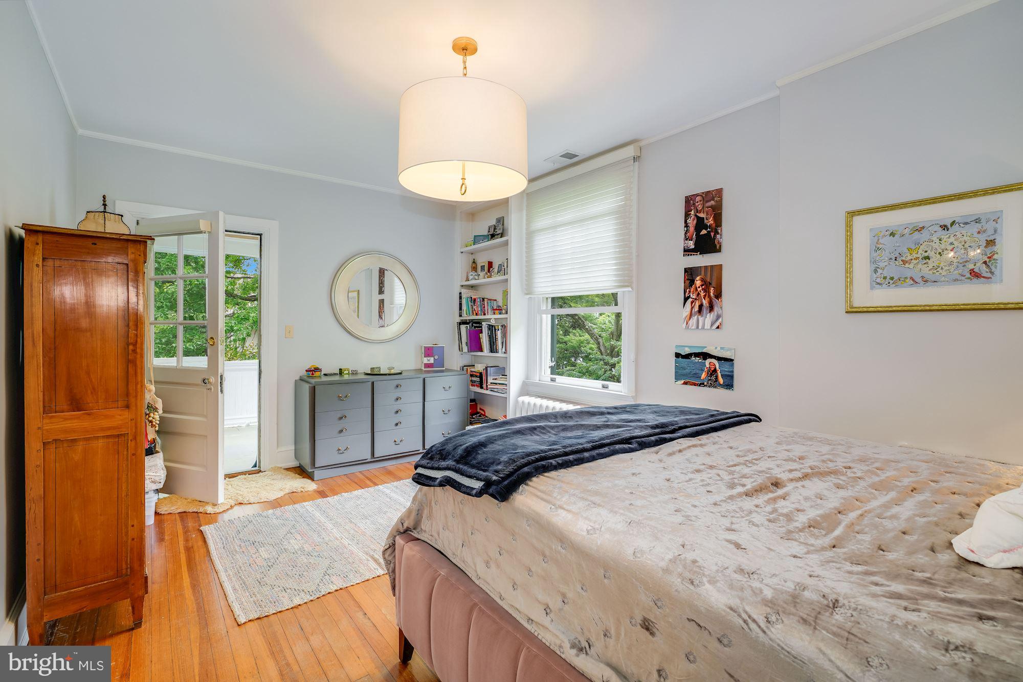 CHEVY CHASE VILLAGE - Residential