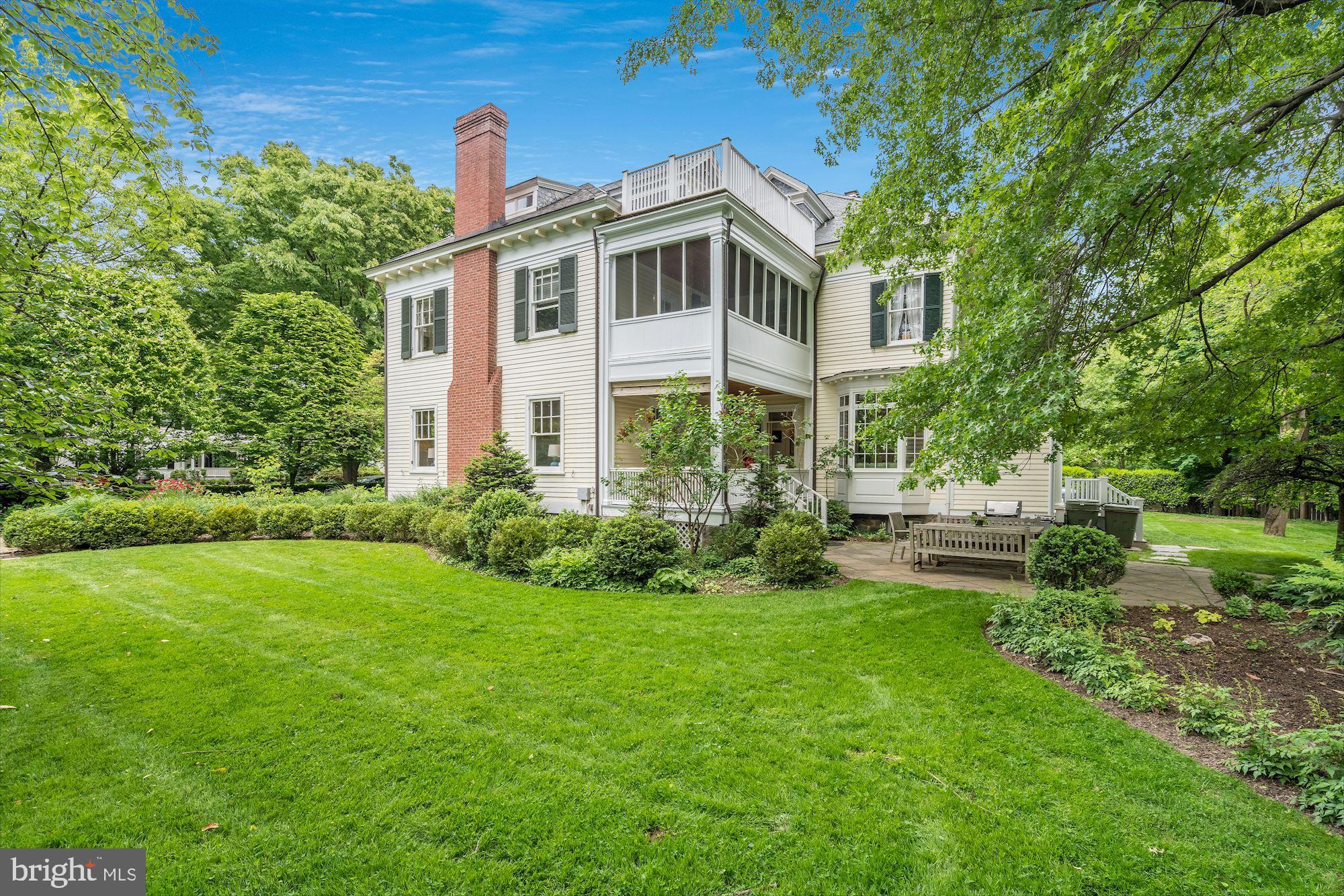 CHEVY CHASE VILLAGE - Residential