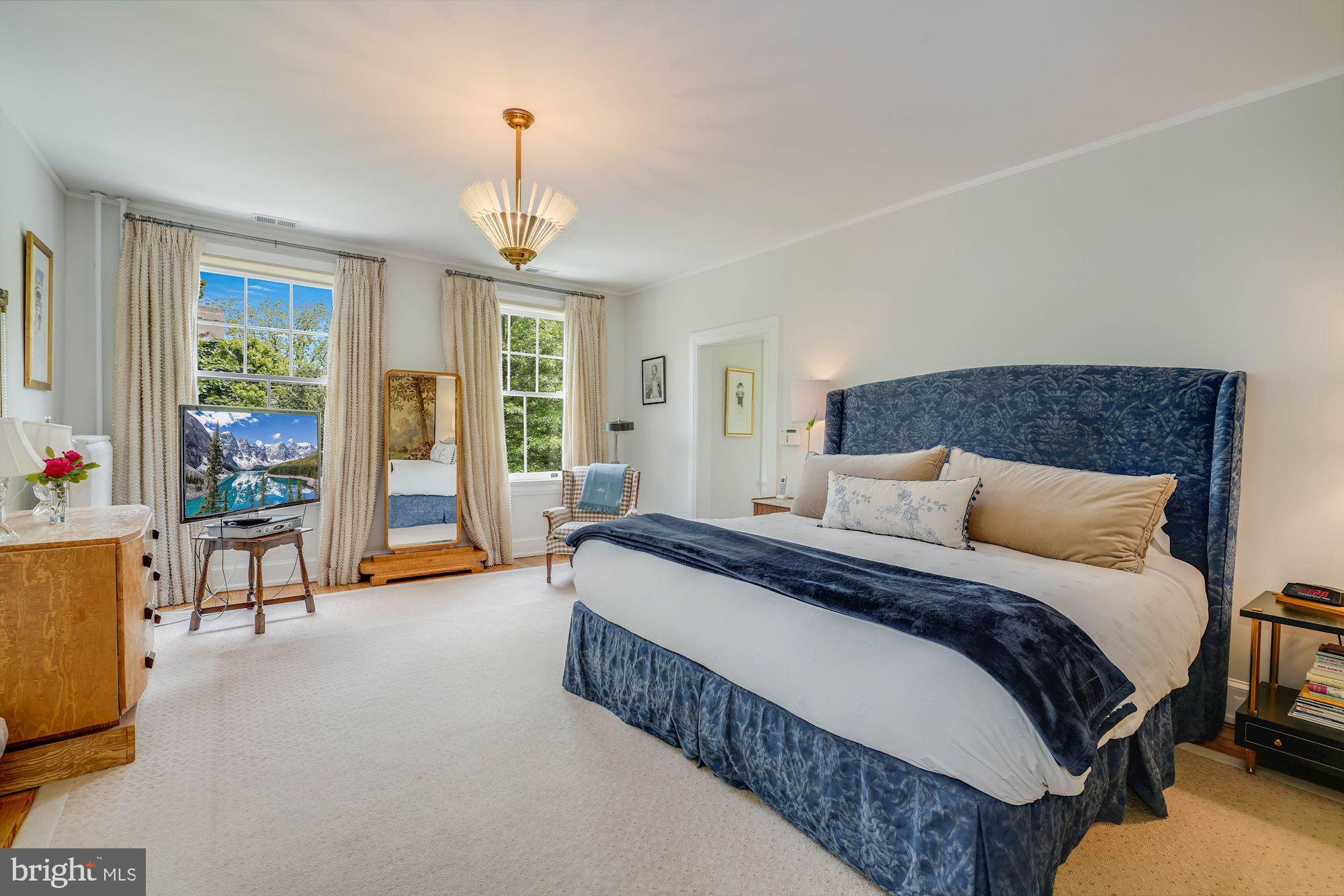 CHEVY CHASE VILLAGE - Residential