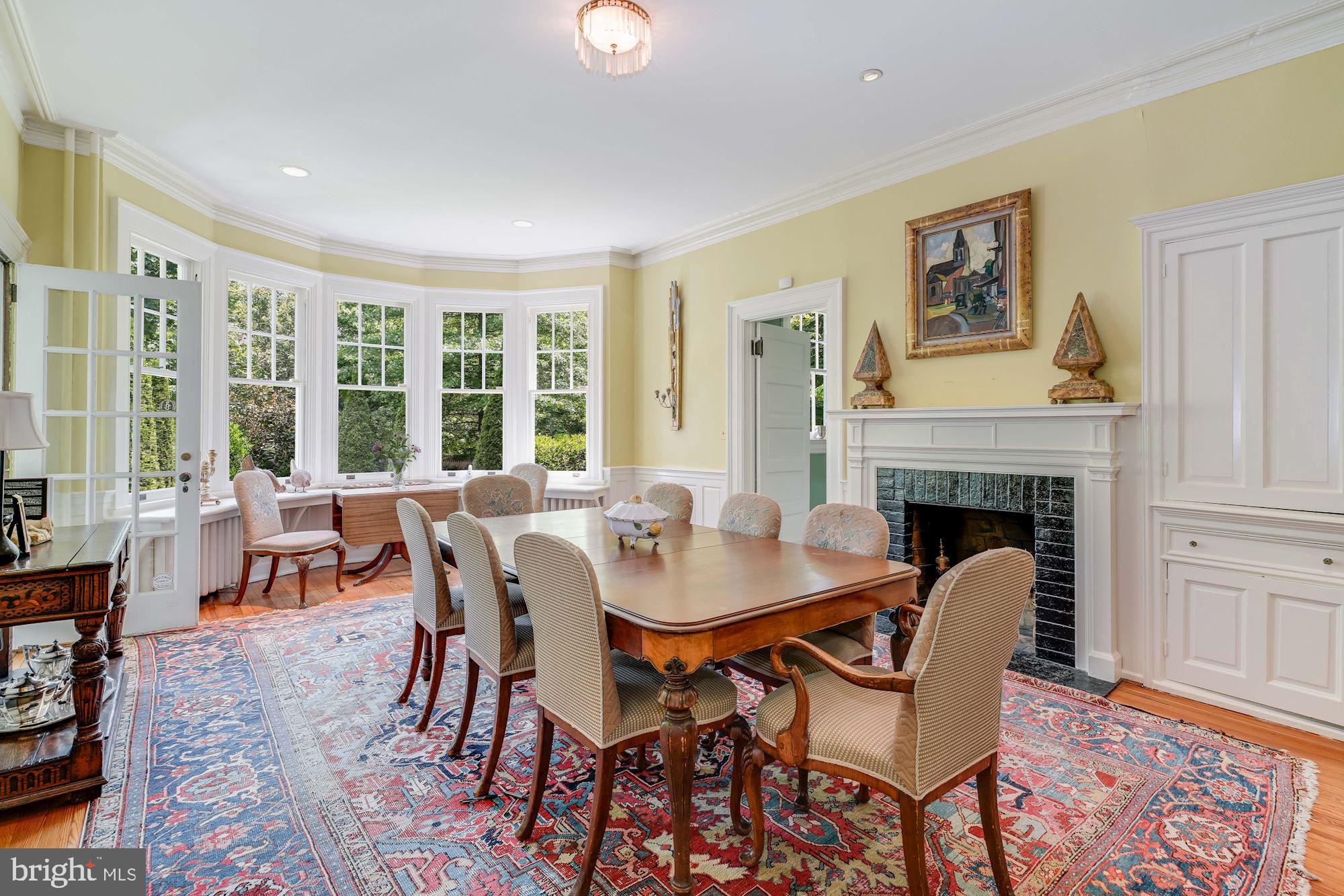 CHEVY CHASE VILLAGE - Residential