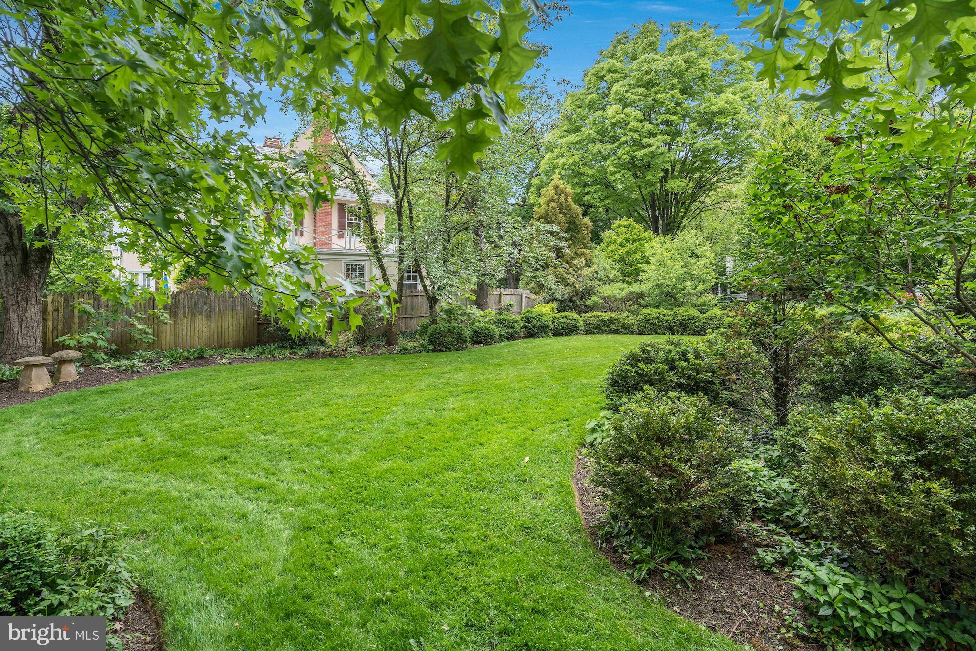 CHEVY CHASE VILLAGE - Residential