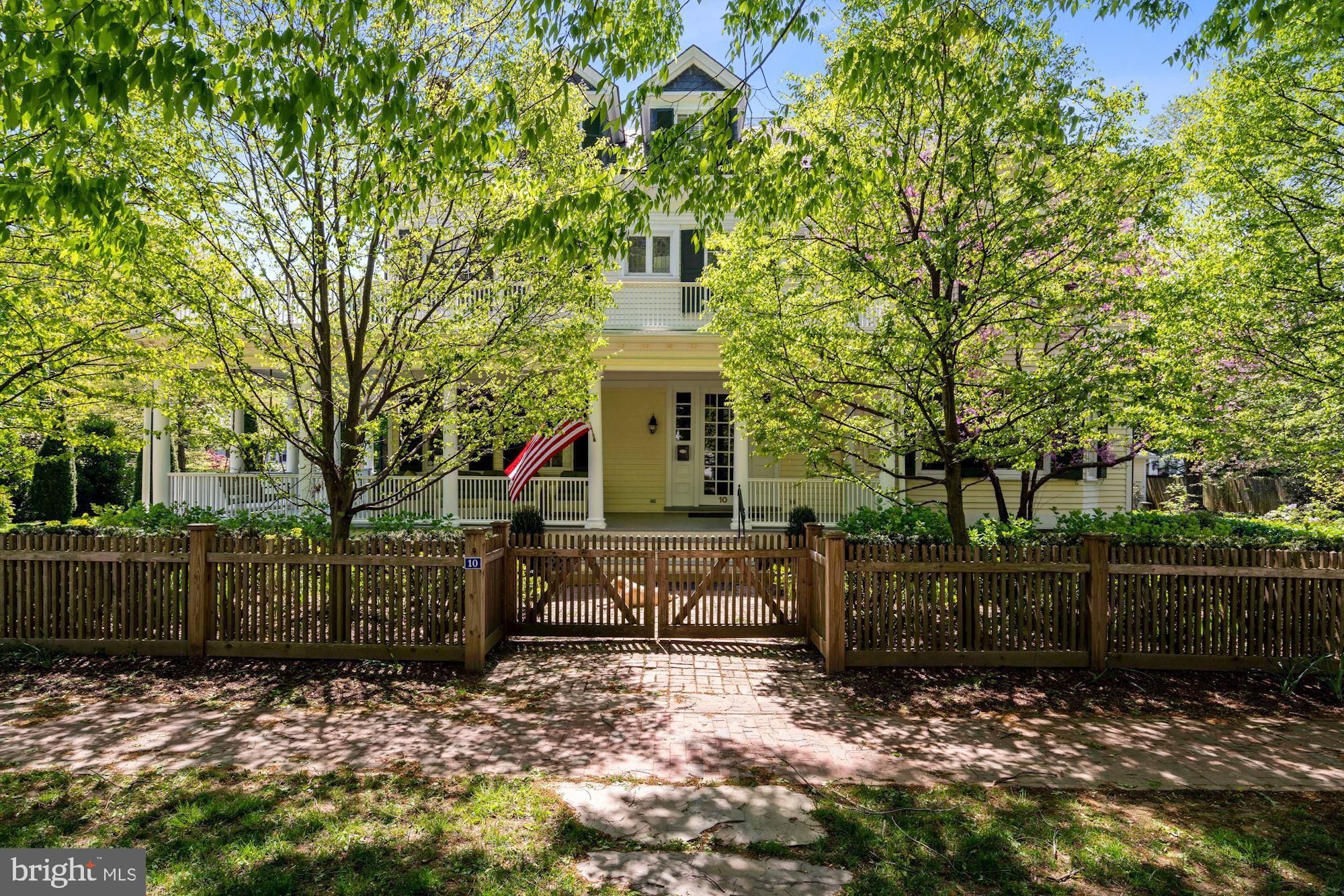 CHEVY CHASE VILLAGE - Residential