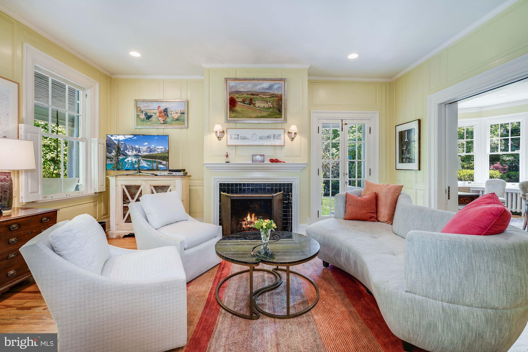 CHEVY CHASE VILLAGE - Residential